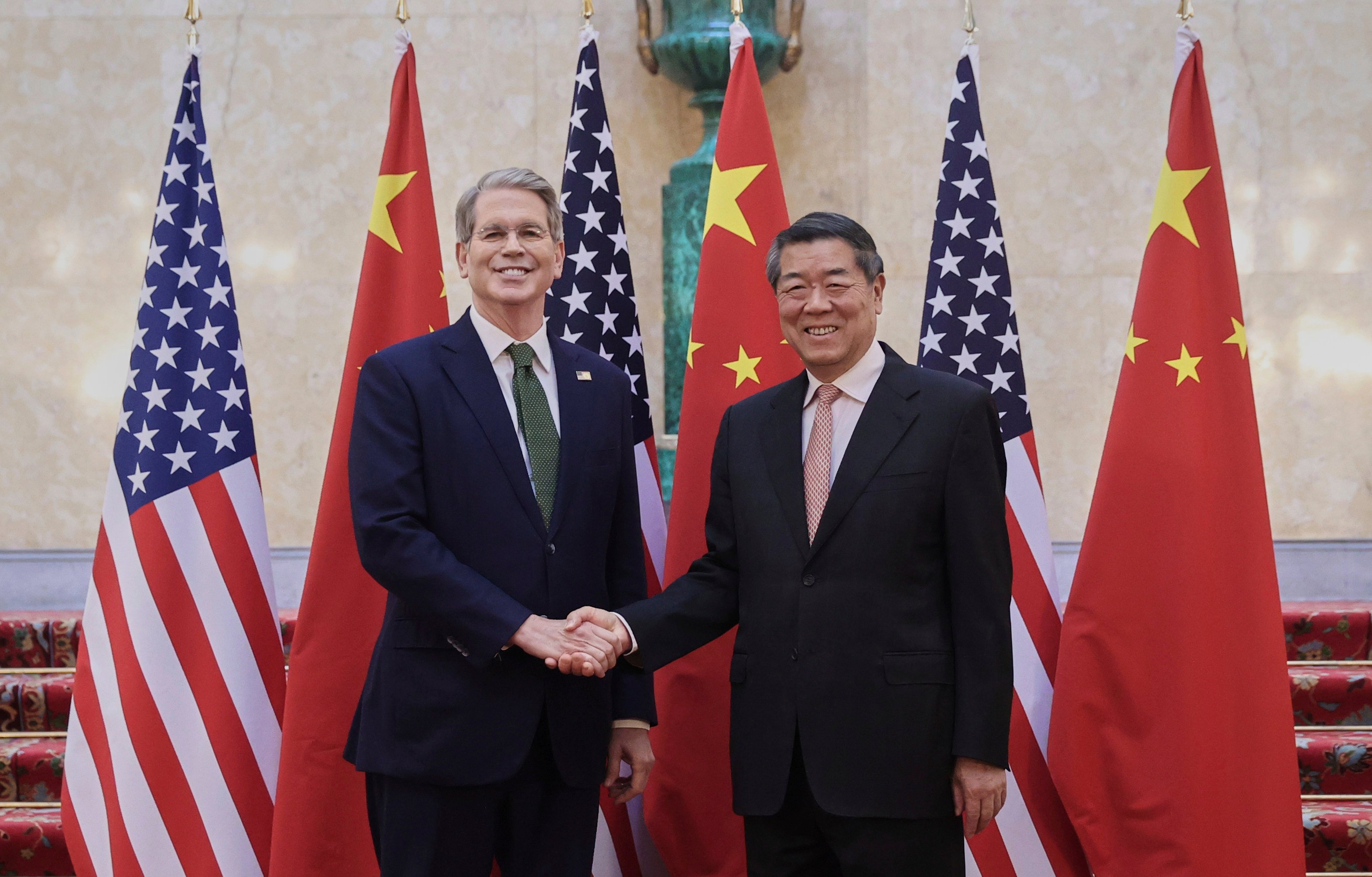Chinese Vice-Premier He Lifeng (right) shakes hands with US Treasury Secretary Scott Bessent before their meeting to discuss China-US trade in London last week. Photo: AP