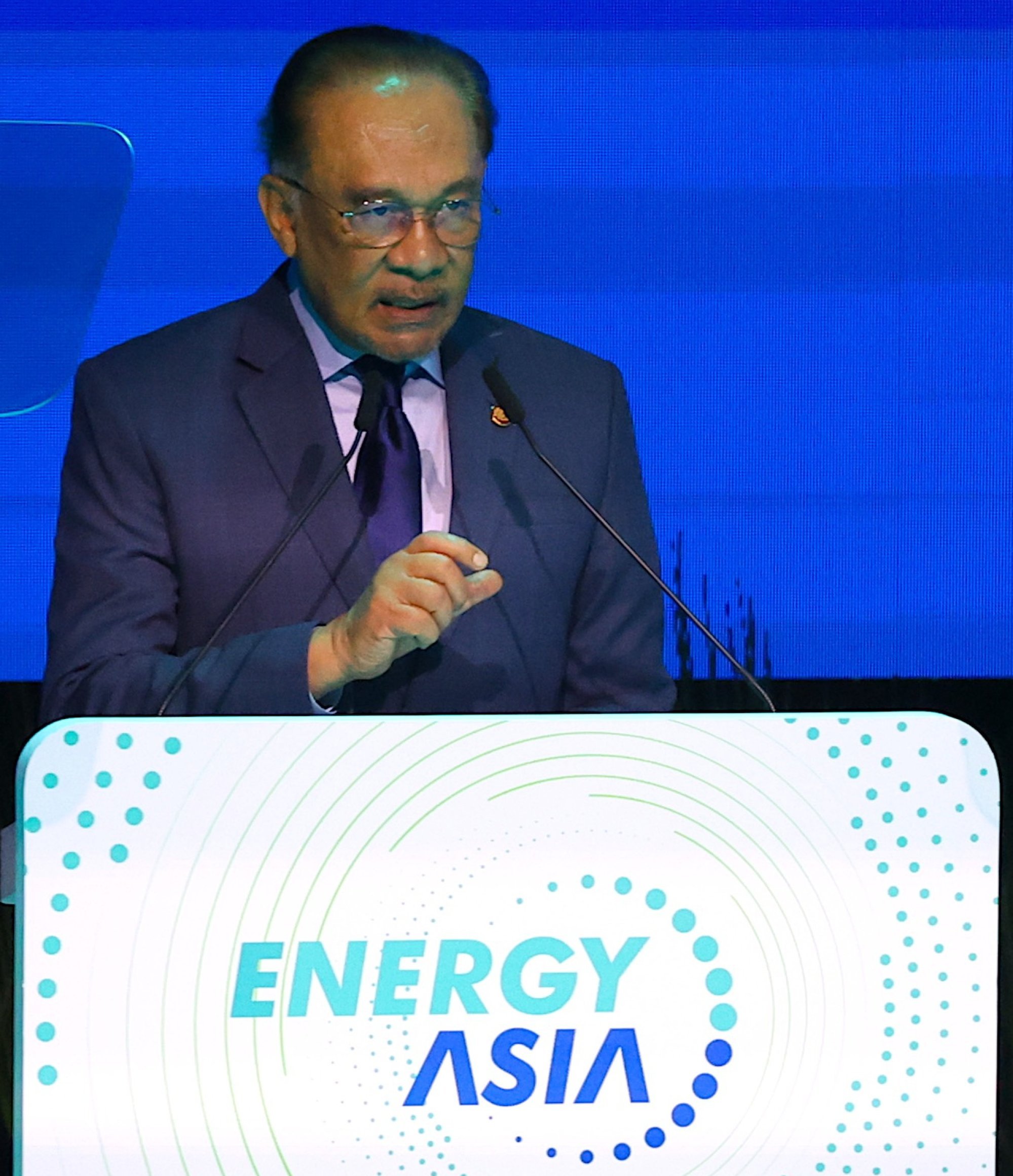 Malaysian Prime Minister Anwar Ibrahim delivers a speech at the Energy Asia Conference in Kuala Lumpur on Monday. Photo: EPA-EFE Malaysian Prime Minister Anwar Ibrahim delivers a speech at the Energy Asia Conference in Kuala Lumpur on Monday. Photo: EPA-EFE