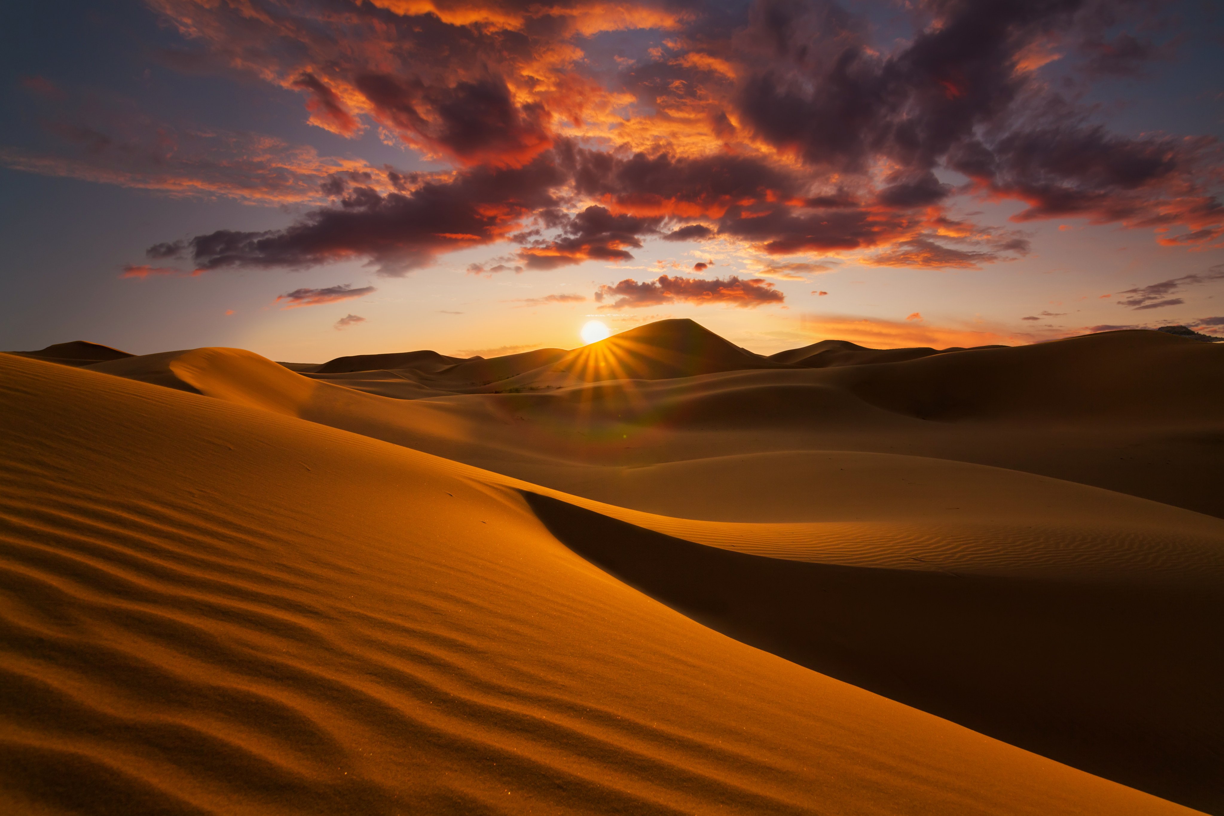 Chinese scientists have built a laser weapon that can operate across 100 degree Celsius temperature swings – from the Arctic to the Sahara Desert. Photo: Shutterstock