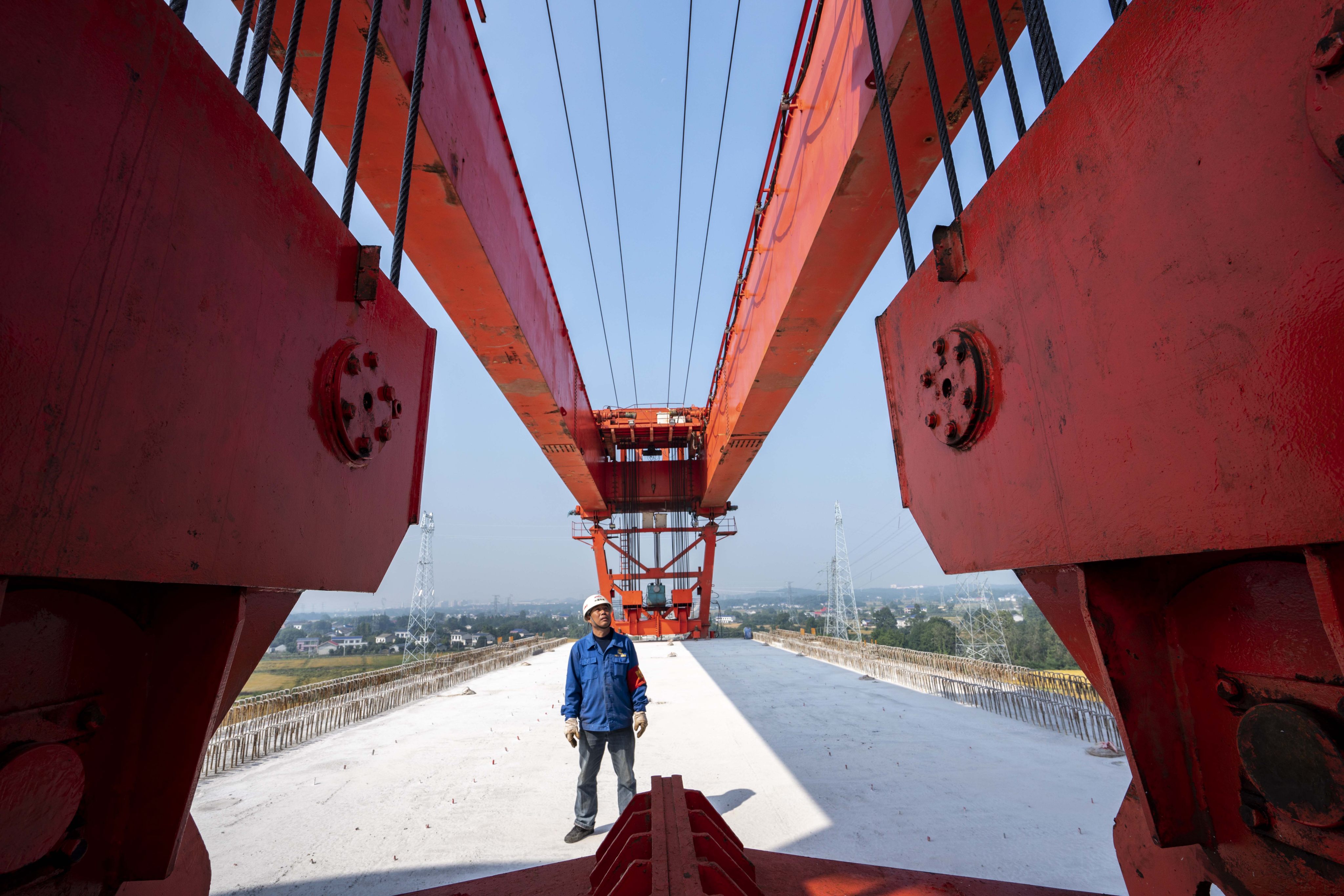 China’s Hunan and Yunnan provinces are using special-purpose bond funding, typically earmarked for infrastructure, to pay businesses owed by local governments. Photo: Xinhua
