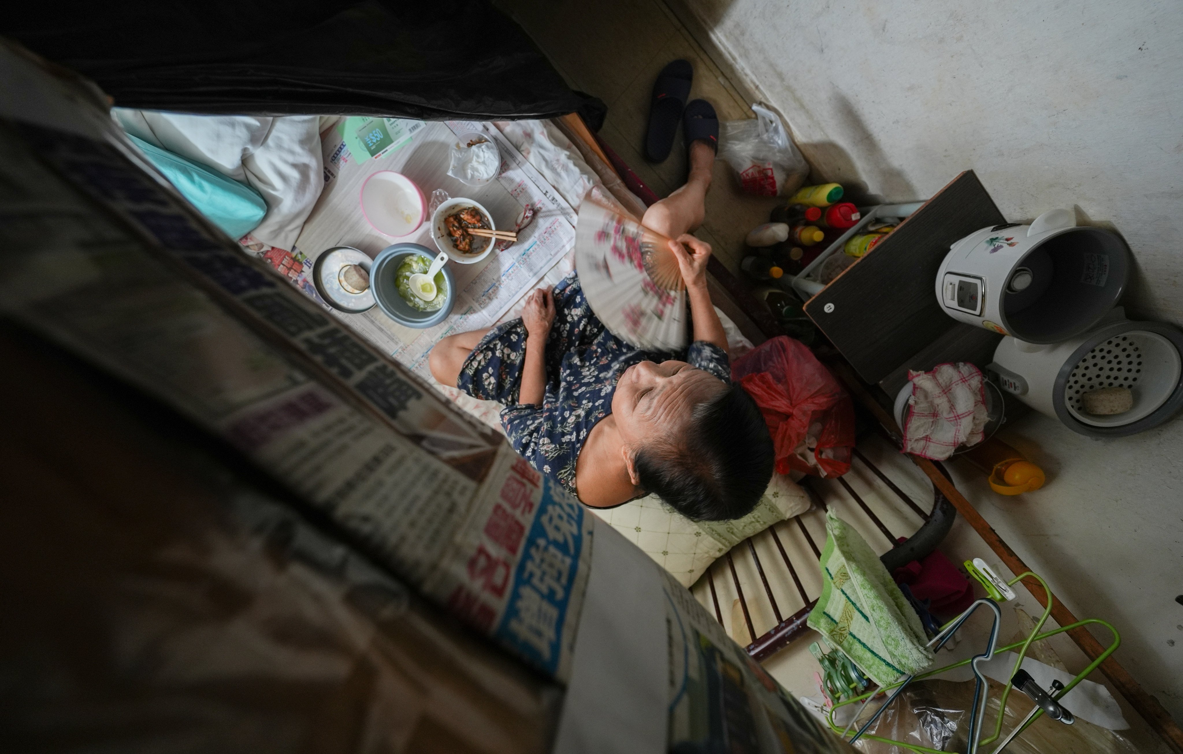 The government has gazetted a new bill aimed at improving conditions of Hong Kong’s subdivided flats. Photo: Eugene Lee