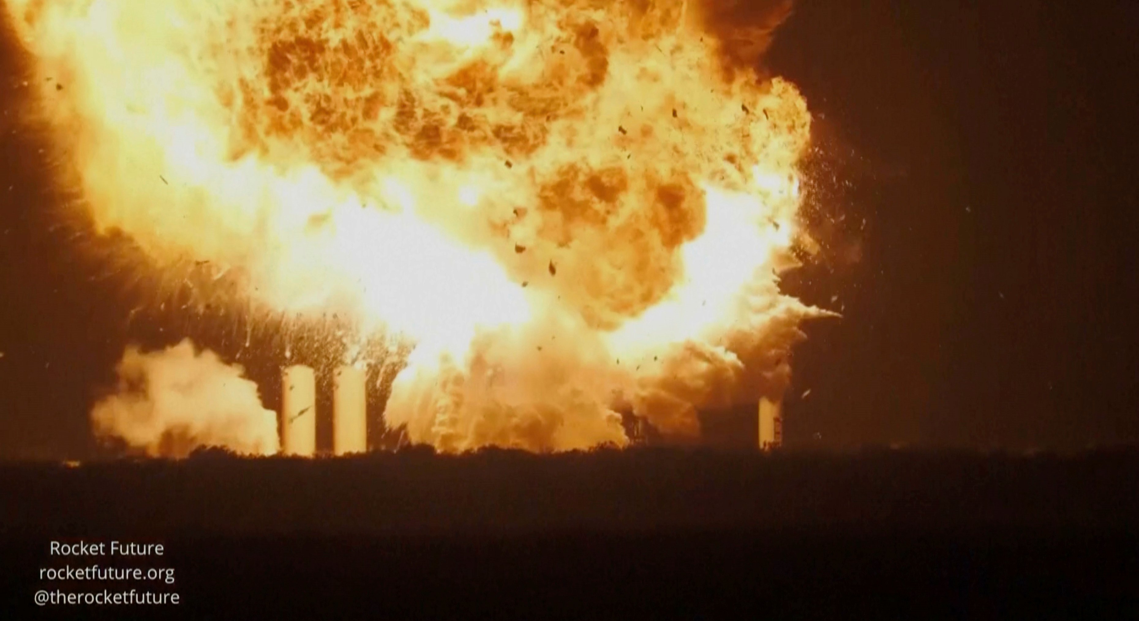A SpaceX rocket explodes at Starbase in Texas late on Wednesday. Photo: rocketfuture.org via AP