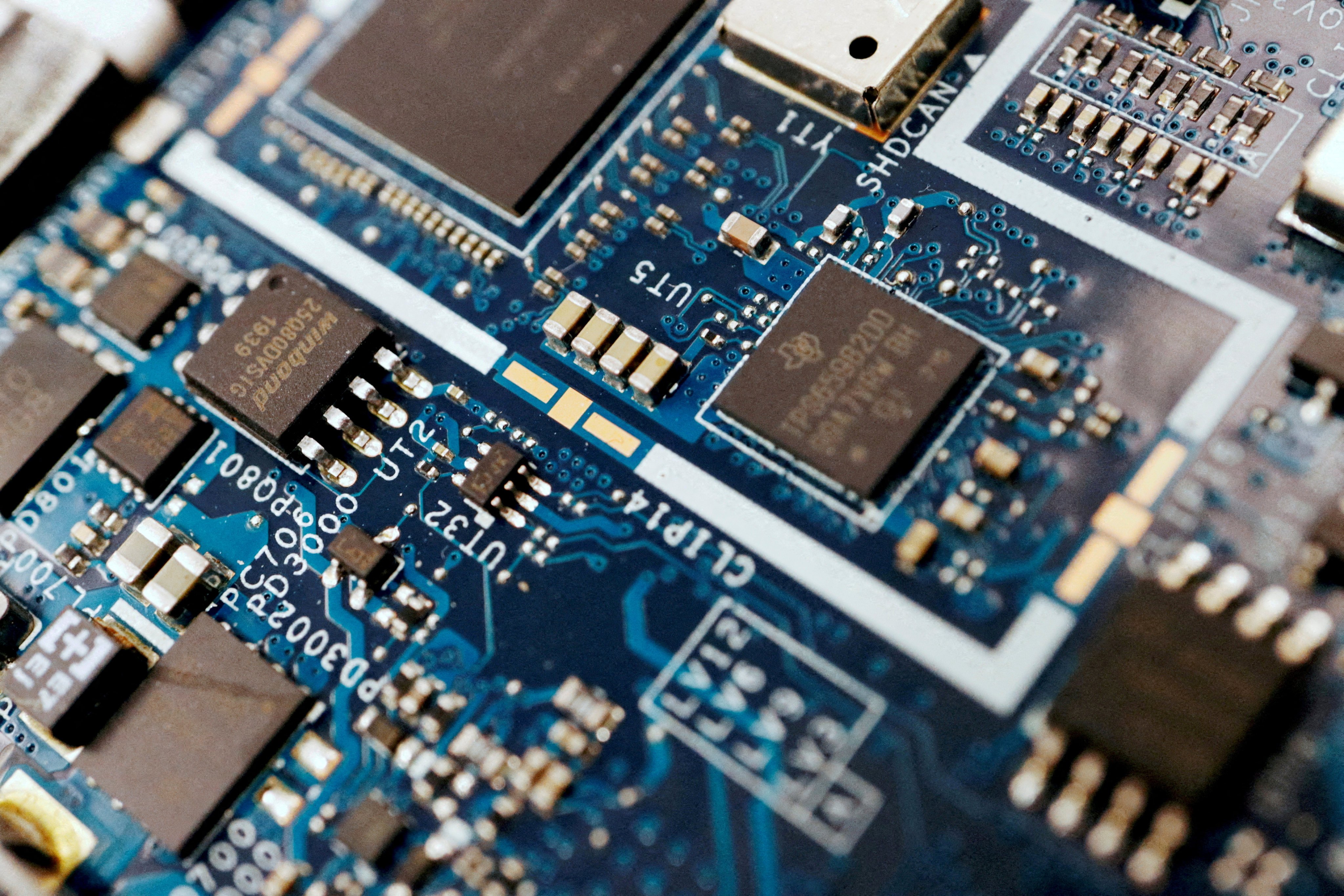Semiconductor chips seen on a circuit board. Photo: Reuters