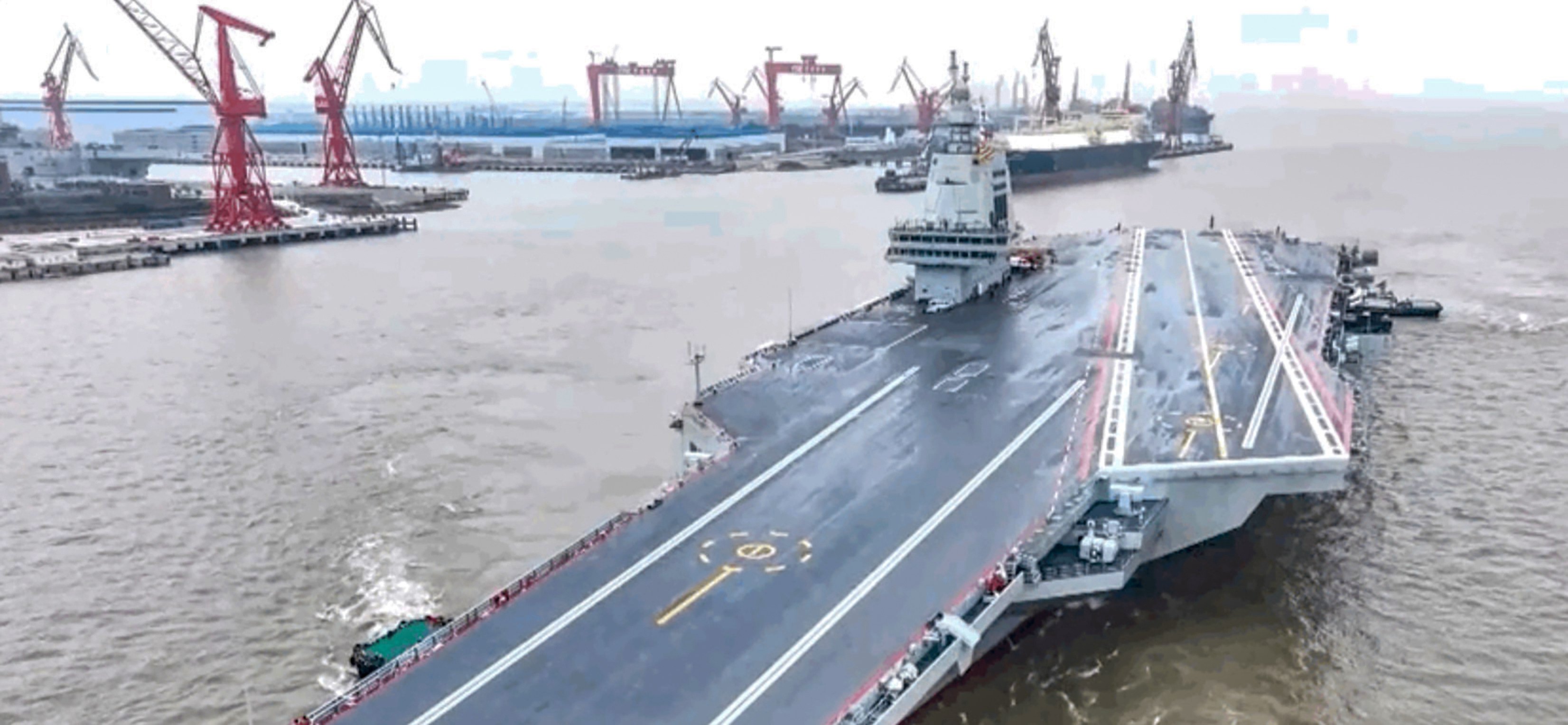 China’s Fujian aircraft carrier is expected to be commissioned by the end of the year, according to state media. Photo: CCTV
