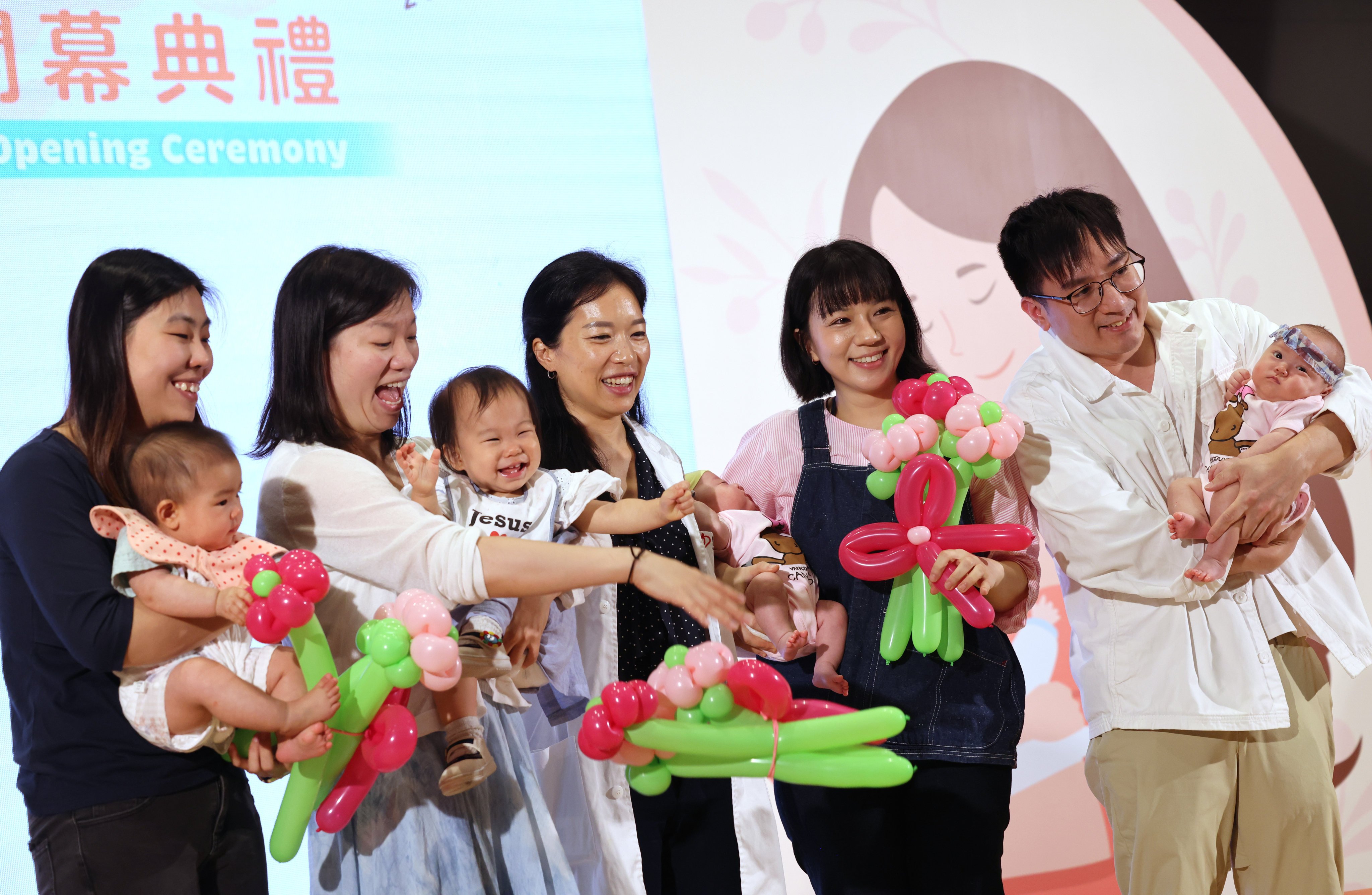 Donors Lau Yin-fuk and Yovo Chan Hoyiu, left, alongside Dr Tania Wan Wai-ving, centre, and parents of a recipient child, Mrs and Mr Tong, at the opening ceremony of the Hong Kong Breast Milk Bank. Photo: Jelly Tse