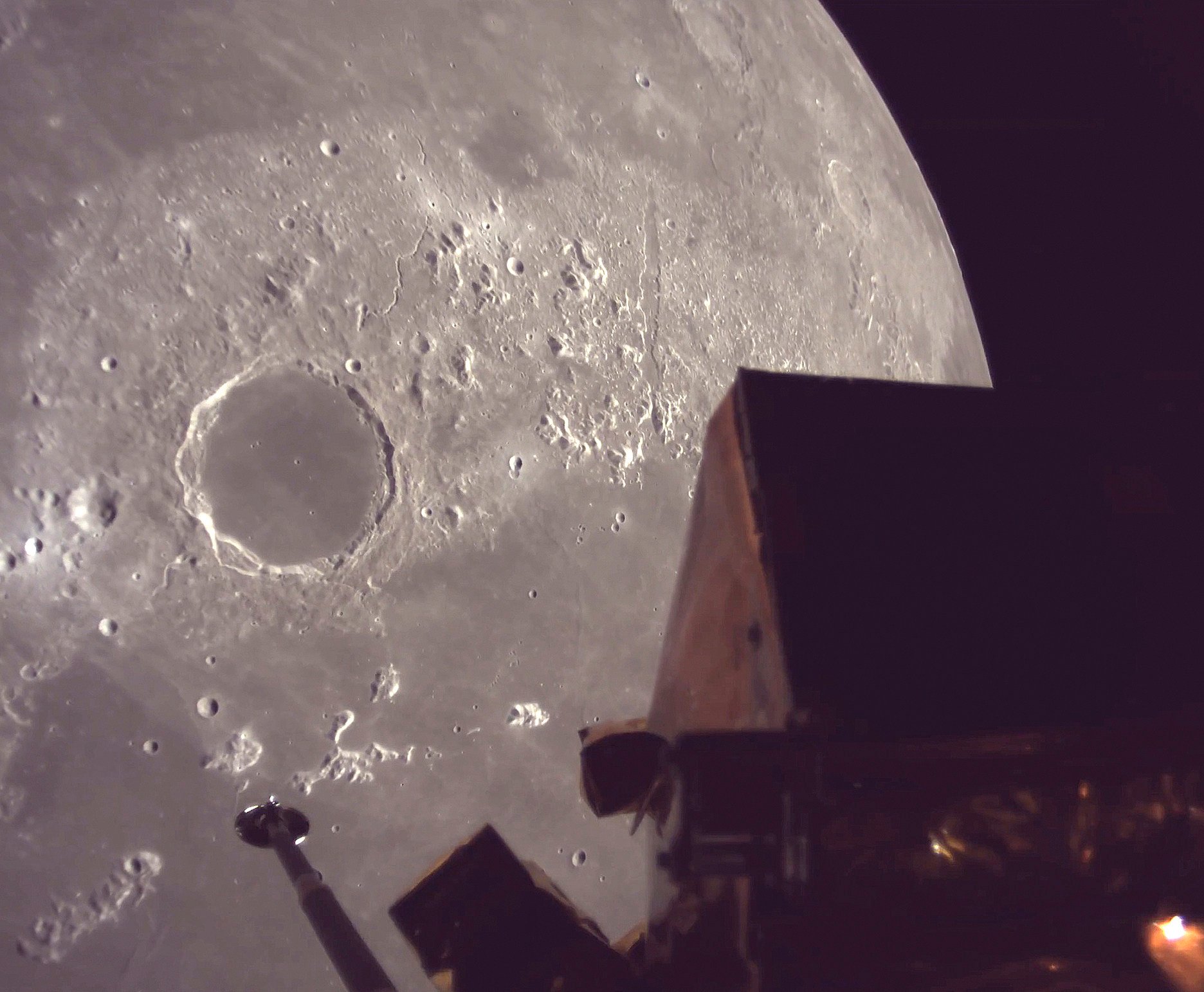 An image provided by ispace shows its Resilience lander circling the moon on June 4. Photo: ispace / AP