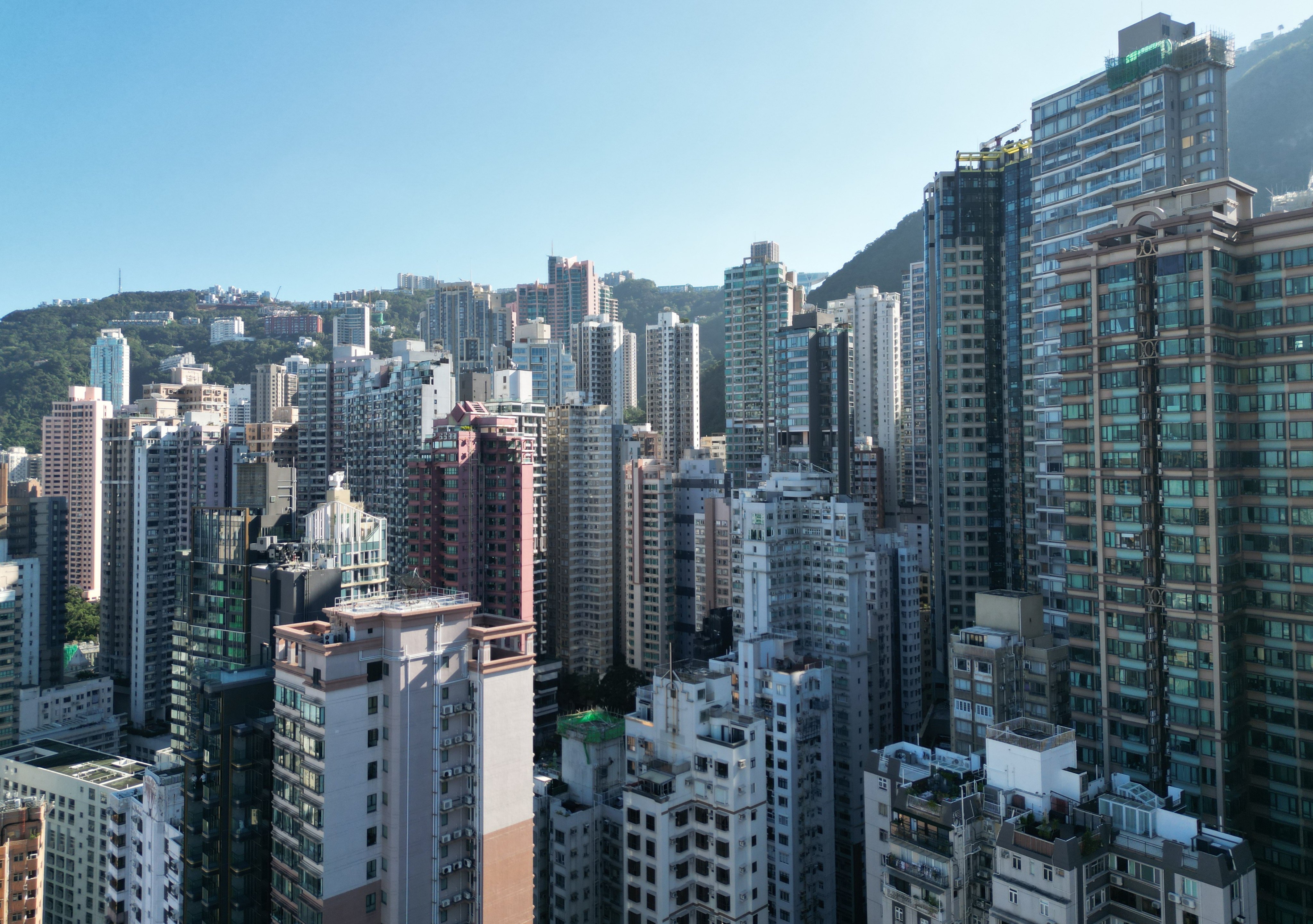 View of residential buildings in Mid-Levels. Photo: May Tse