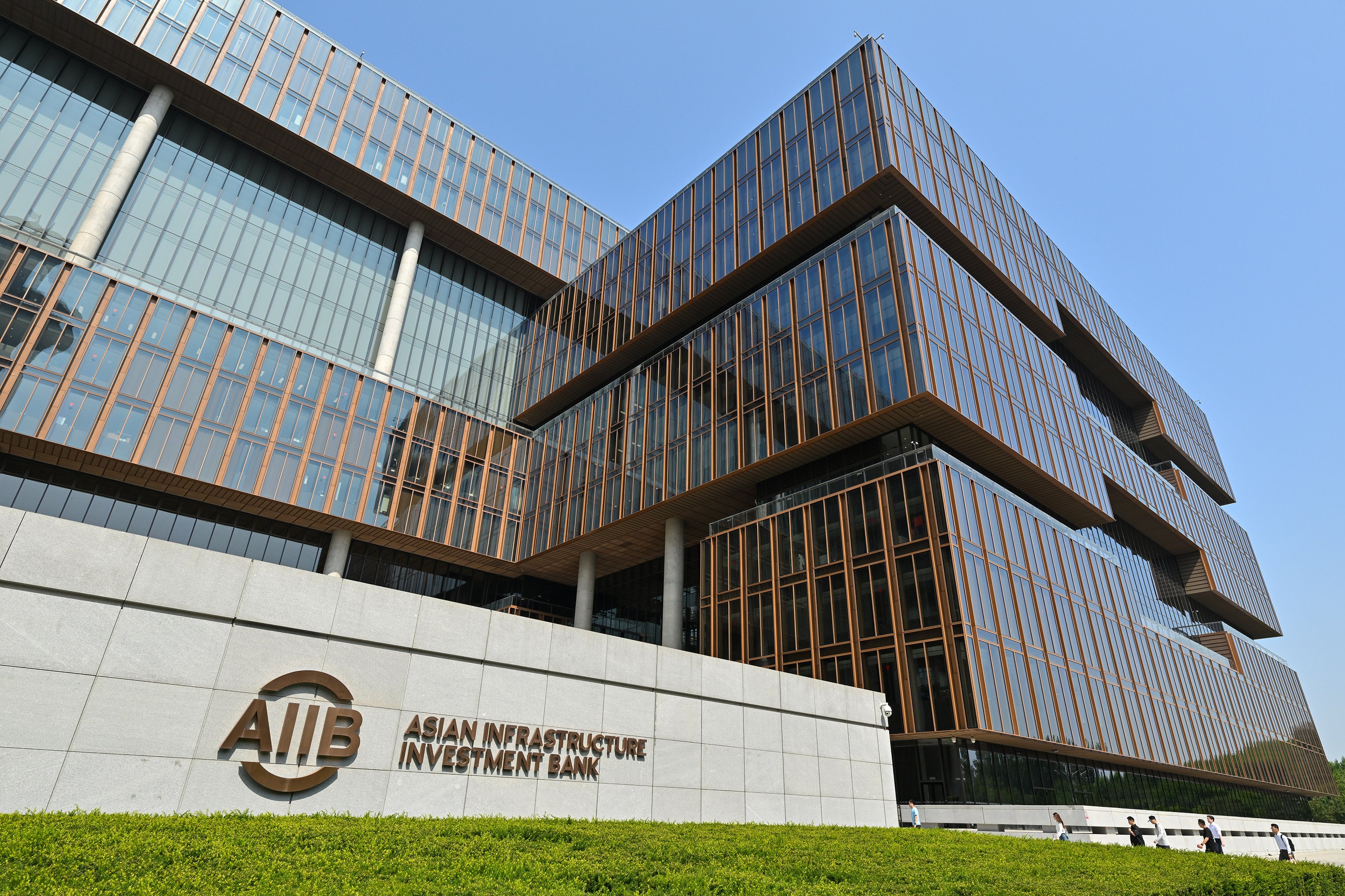 The Asian Infrastructure Investment Bank will open a satellite office in Hong Kong, the Post has learned. Photo: Xinhua