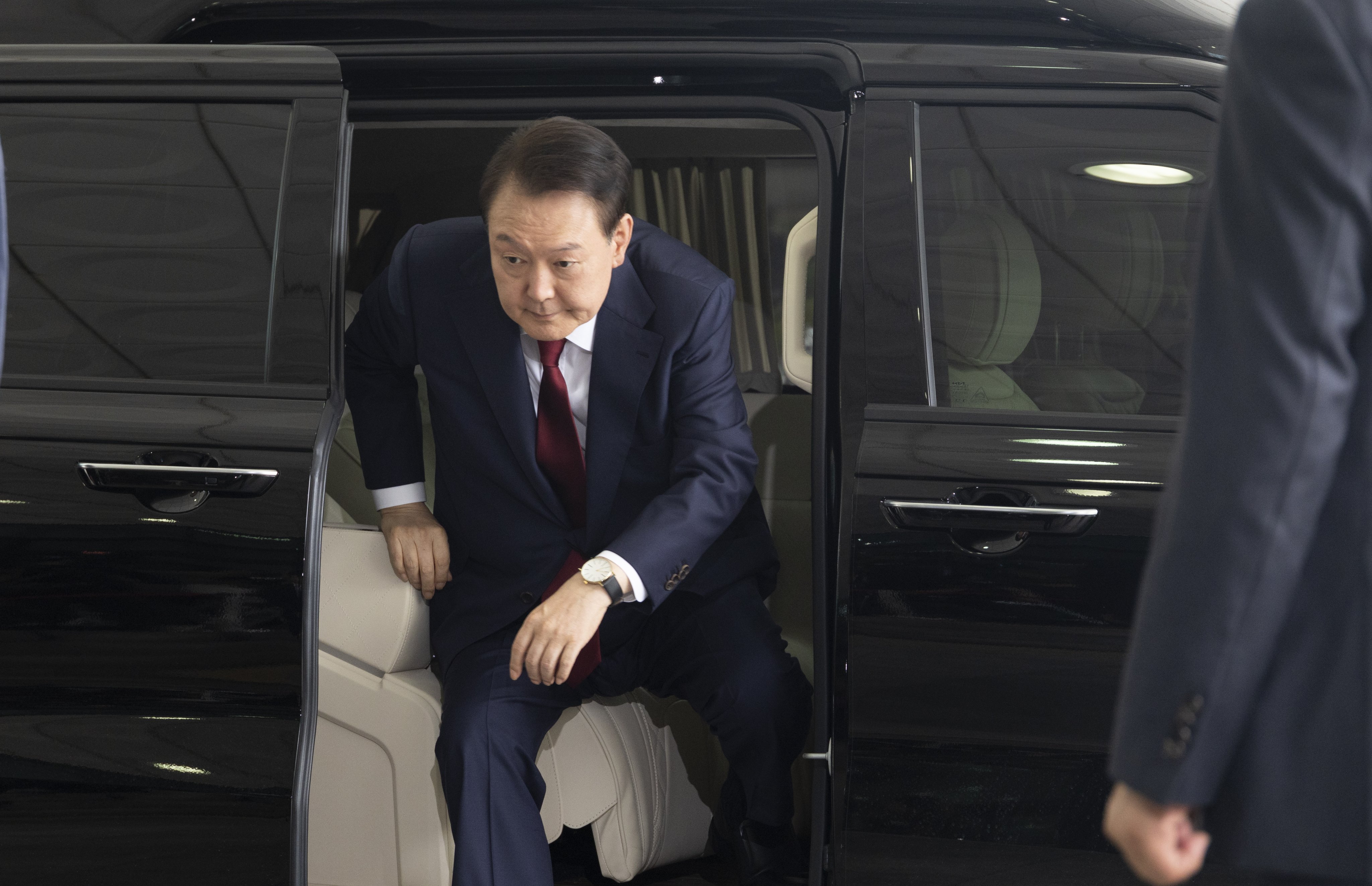 Former president Yoon Suk-yeol arrives for questioning at the special prosecutor’s office in Seoul on Saturday. Photo: EPA