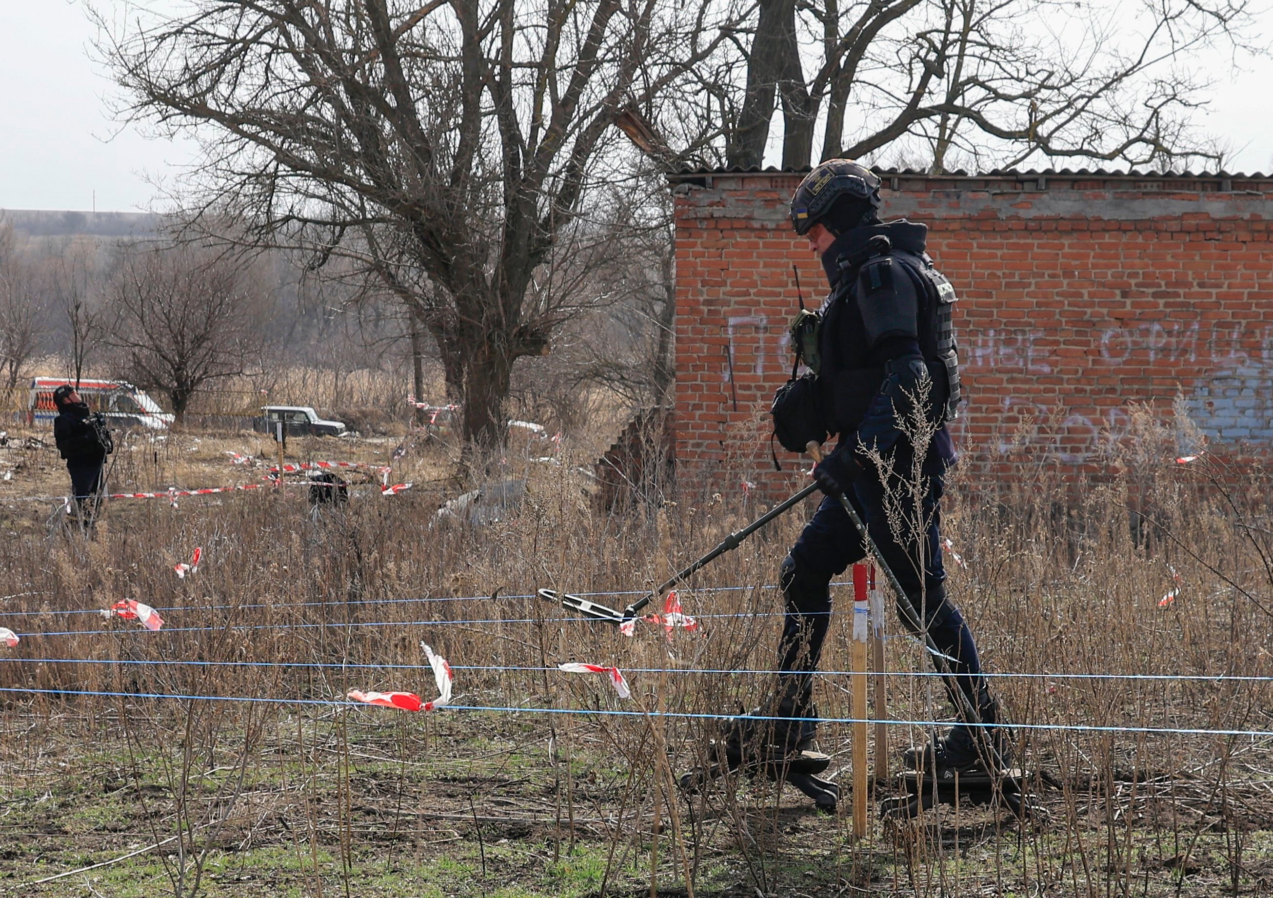 A Ukrainian sapper on demining operations in the Kharkiv area, northeastern Ukraine. File photo: EPA-EFE