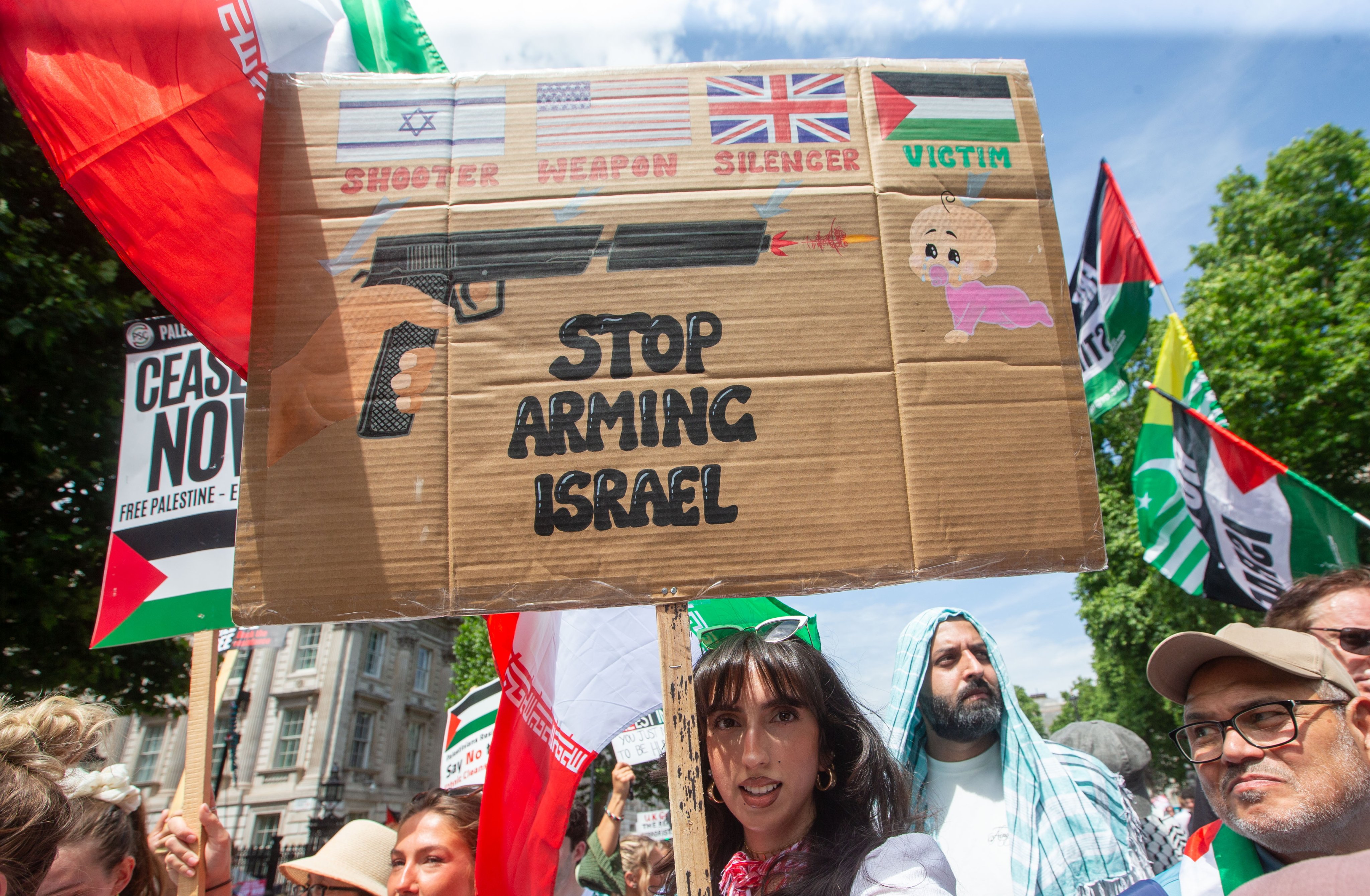 Pro-Palestinian demonstrators march during  a national demonstration in London, Britain, on June 21. Photo: EPA-EFE