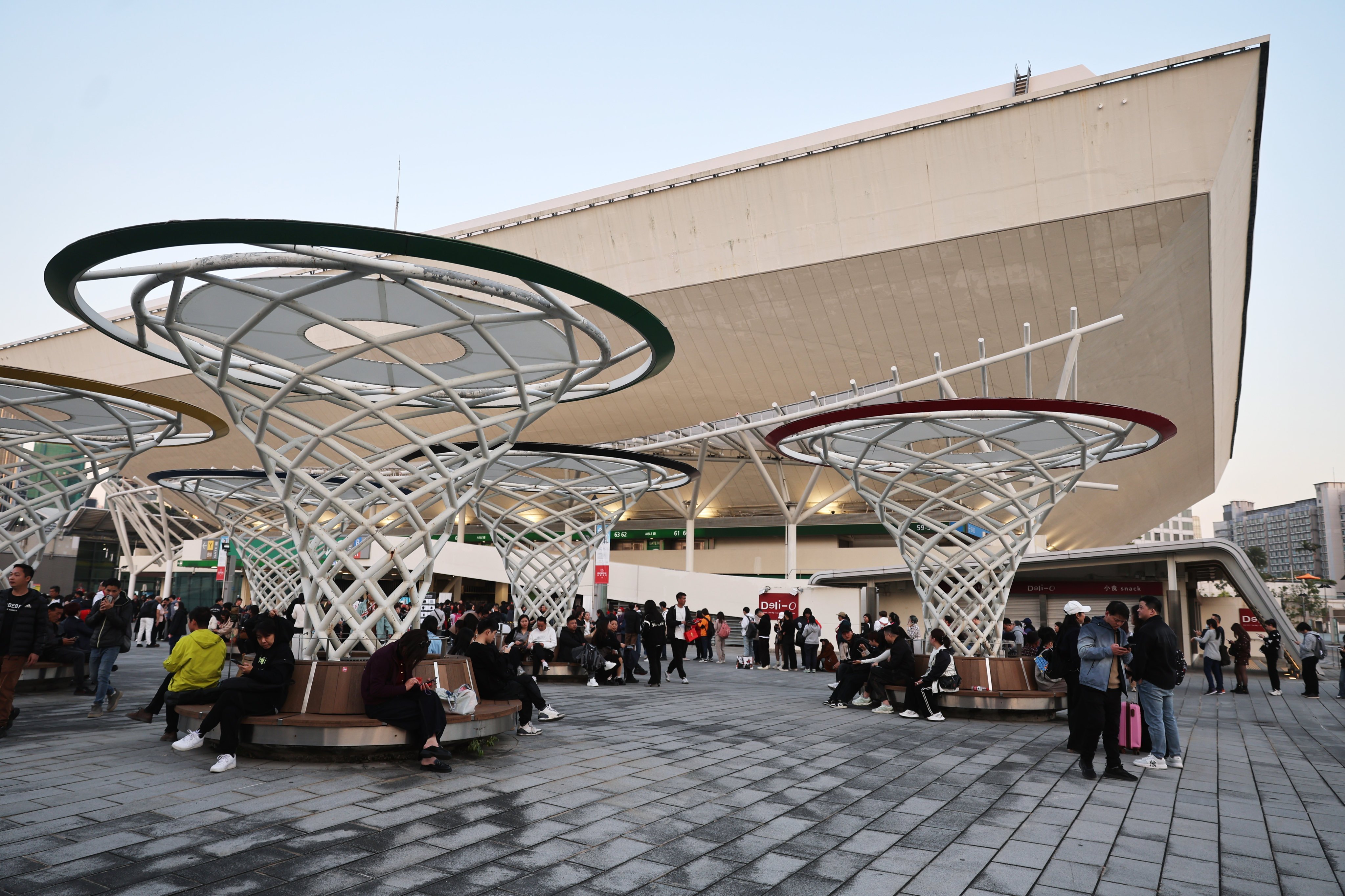 Fans wait outside Hong Kong Coliseum in Hung Hom before pop singer Andy Lau Tak-wah’s concert on December 17, 2024. Photo: Edmond So