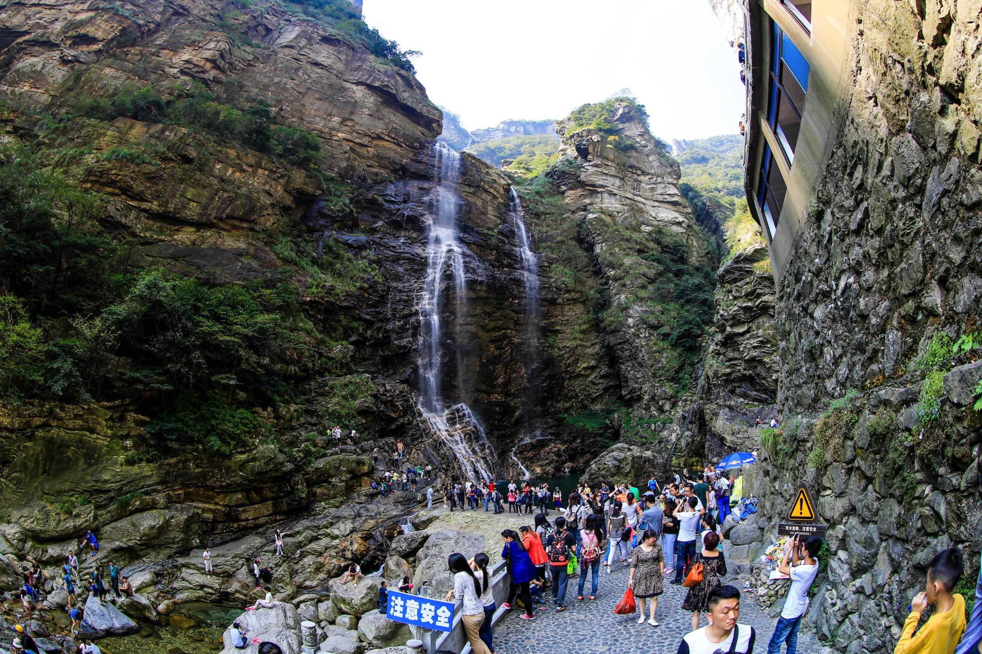 The police said Xiaolin’s clothes were in tatters when they found him. He had survived by eating wild fruit and drinking from mountain streams. Photo: Shutterstock The police said Xiaolin’s clothes were in tatters when they found him. He had survived by eating wild fruit and drinking from mountain streams. Photo: Shutterstock