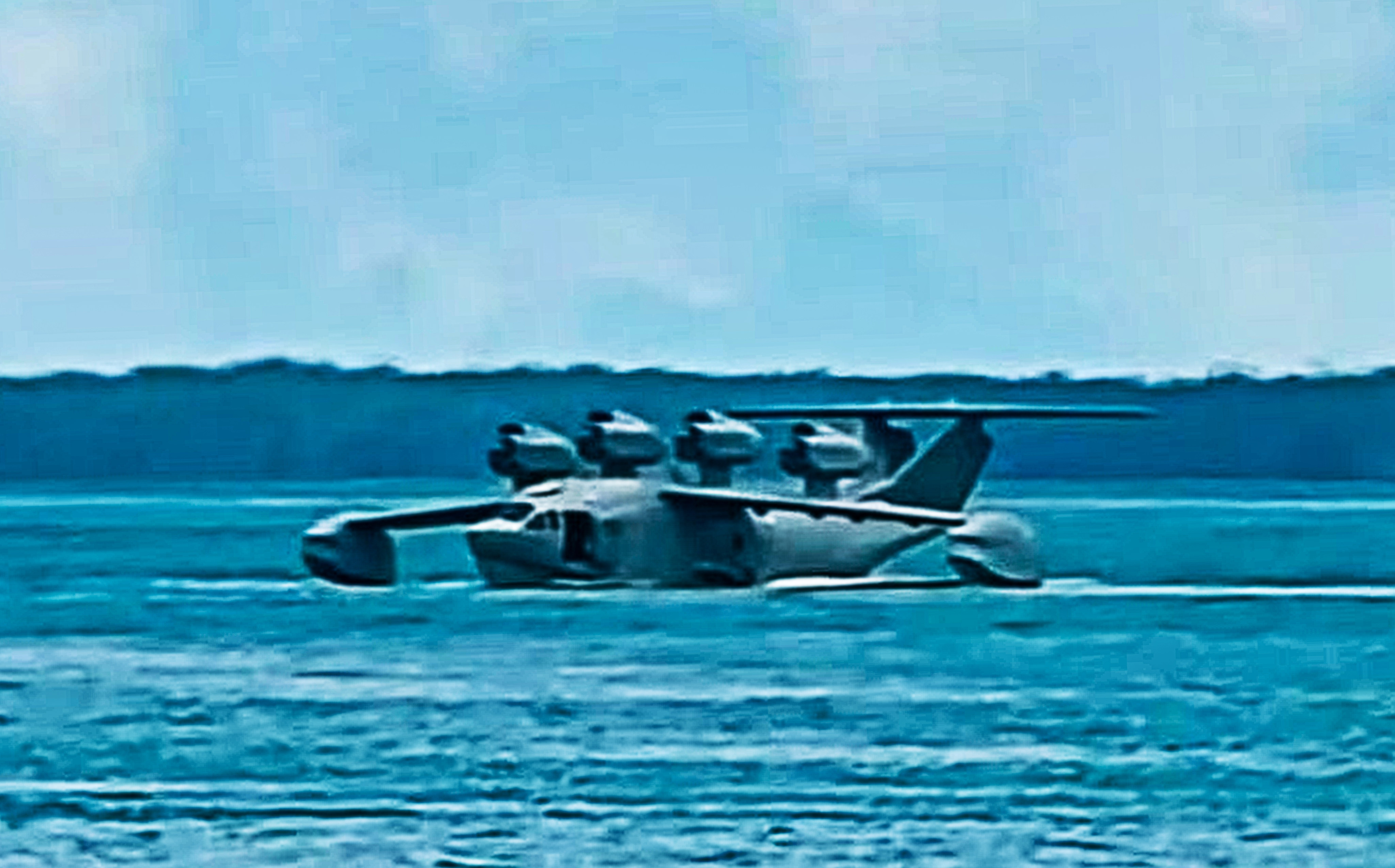 An image that appeared last week on Chinese social media purporting to show a large wing-in-ground effect craft flying just above the surface of China’s Bohai Sea. Photo: Handout