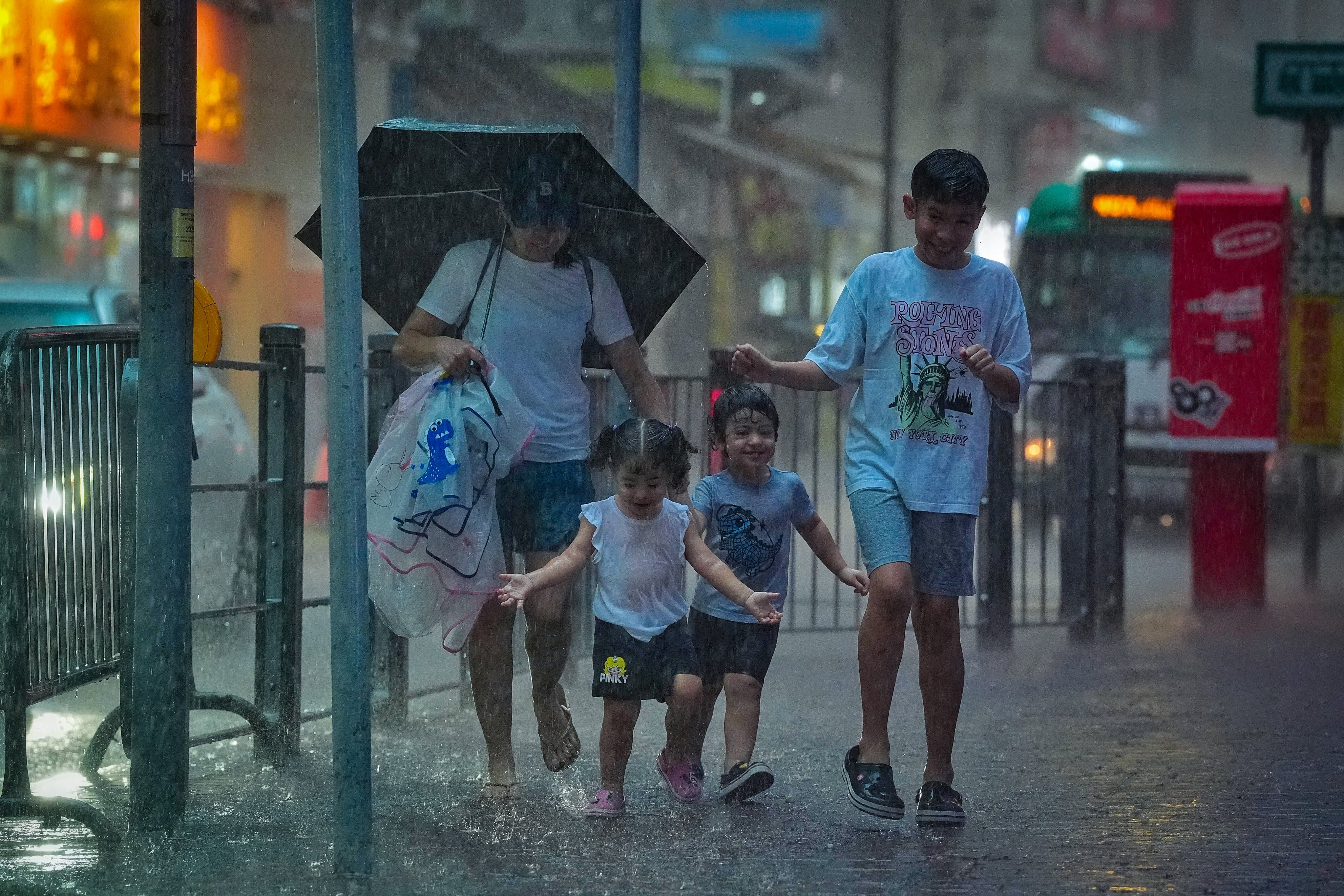 Hong Kong’s weather forecaster has issued a red rainstorm warning. Photo: Elson Li
