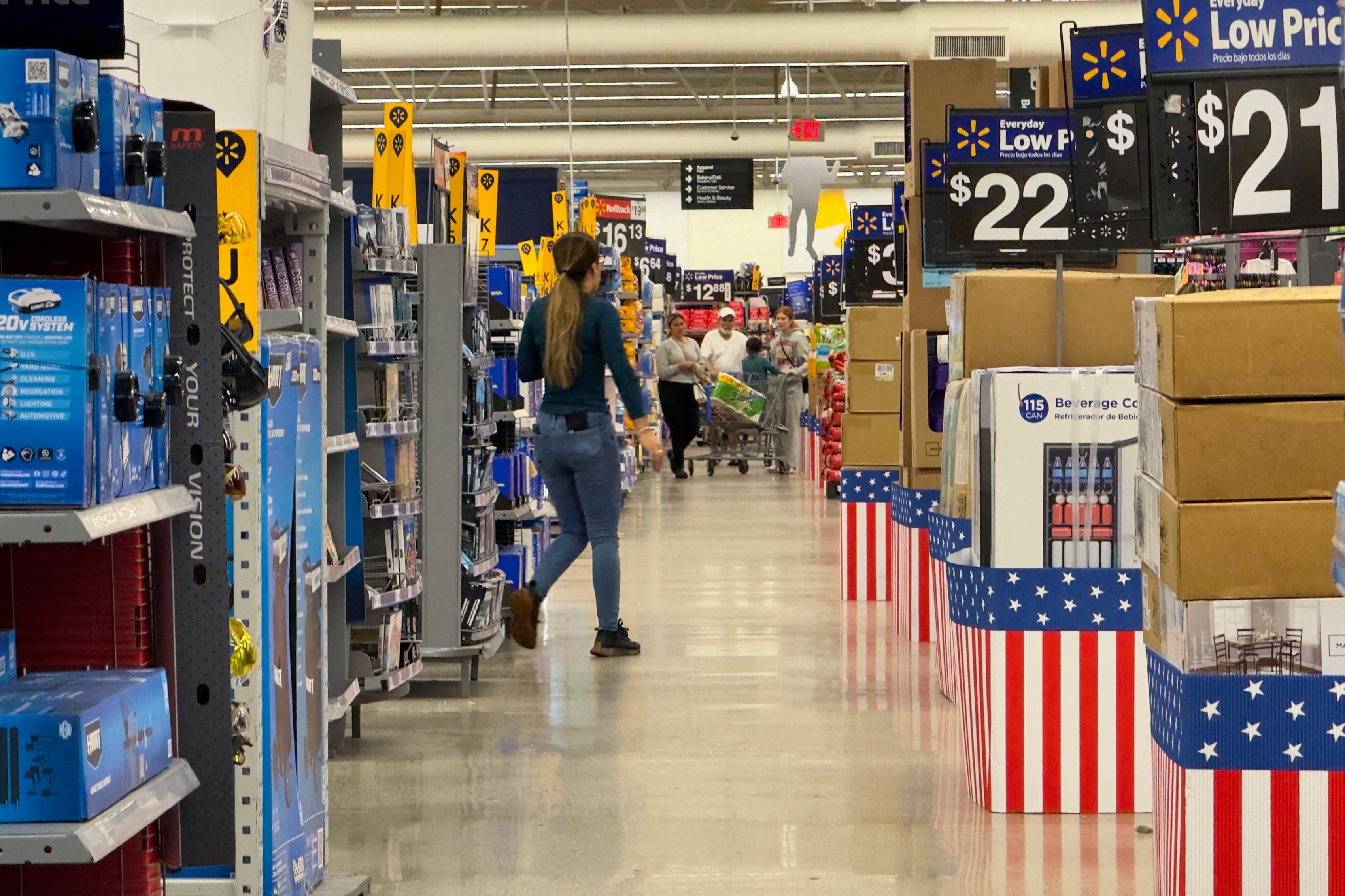 Customers shop at a Walmart outlet in California. US retailers are expected to raise prices in late 2025 if President Donald Trump goes ahead with plans to raise tariffs on dozens of countries over the coming weeks. Photo: Reuters