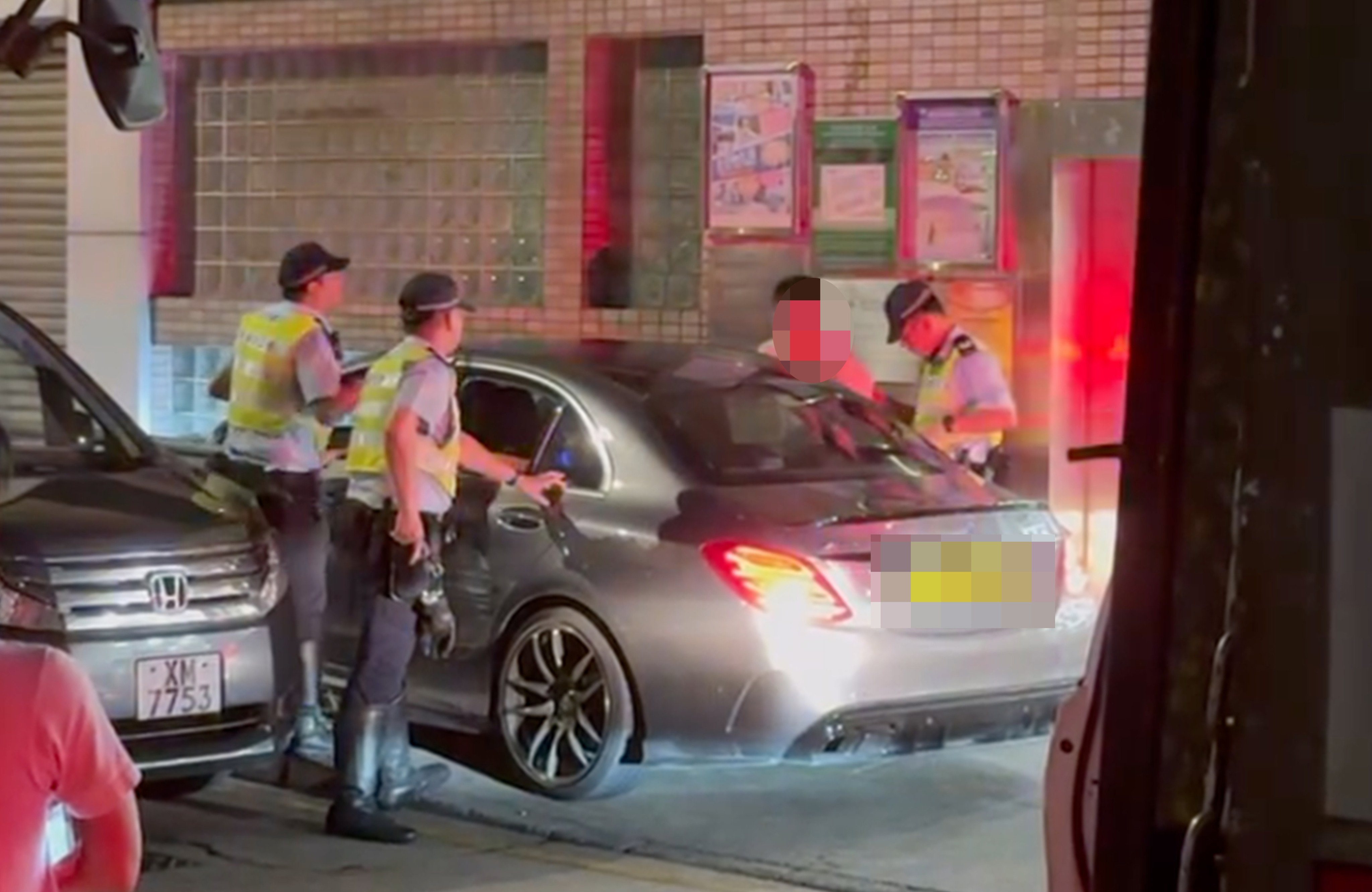 Three people have been arrested after a car chase in Tsim Sha Tsui. Photo: Threads/the_night_spyder