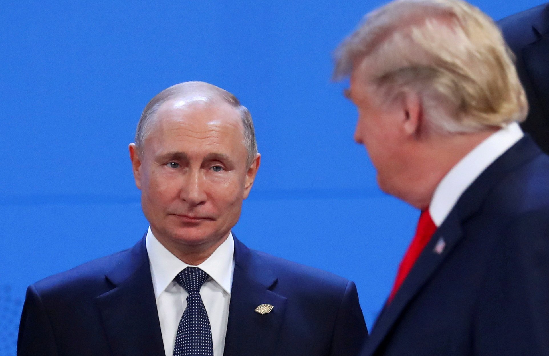 US President Donald Trump glances at Russian President Vladimir Putin during the Group of 20 leaders summit in Buenos Aires, Argentina on November 30, 2018. Photo: Reuters