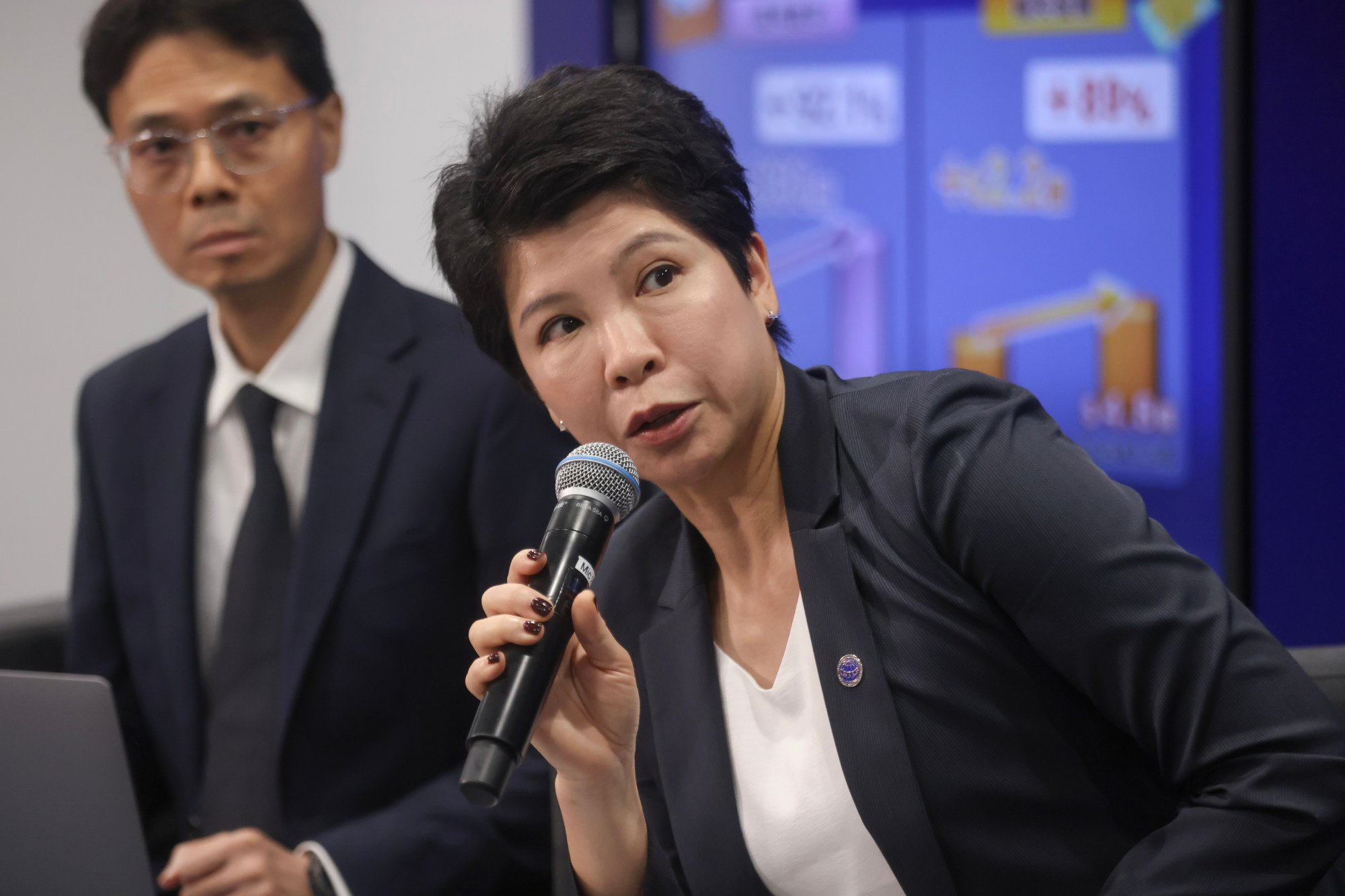 Superintendent Rachel Hui has warned that scams rely on changing guises, such as impersonating travel or restaurant booking platforms. Photo: Jonathan Wong
