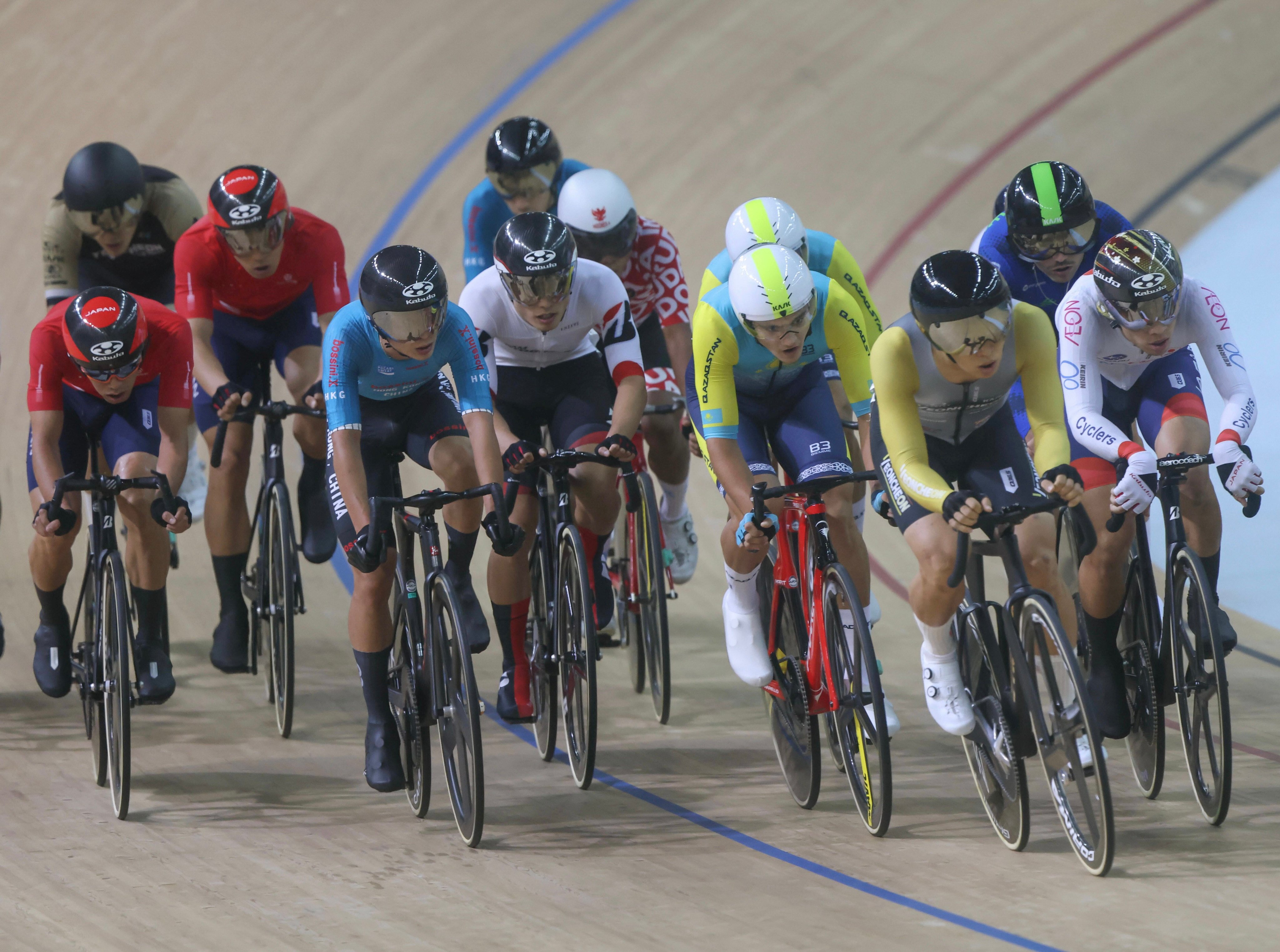 Chu Tsun-wai (fourth from left) is among the Hong Kong cycling medal hopes for this year’s National Games. Photo: Jonathan Wong