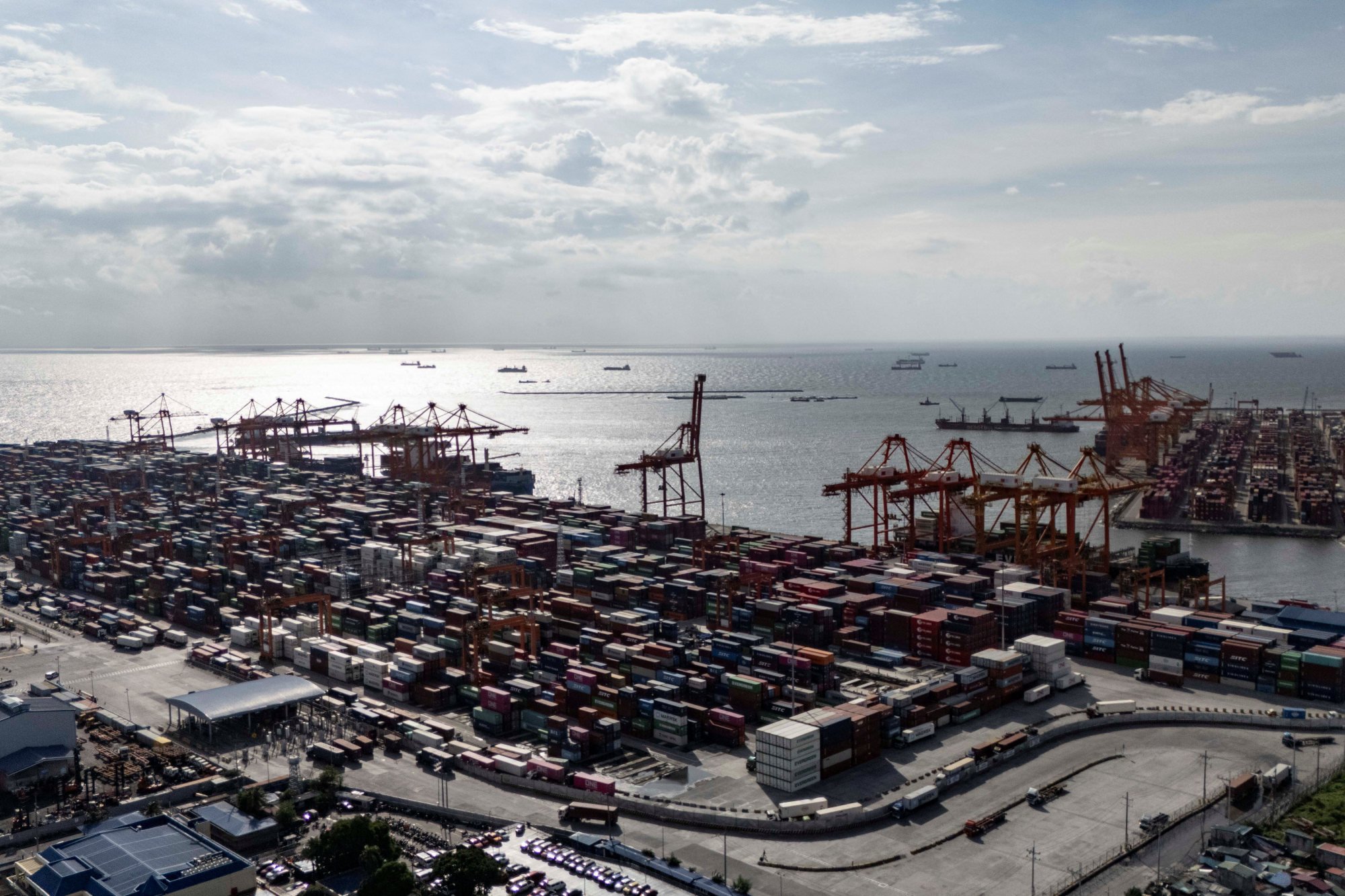 A drone view shows the Manila International Container Terminal in Manila, Philippines, July 10. Photo: Reuters A drone view shows the Manila International Container Terminal in Manila, Philippines, July 10. Photo: Reuters