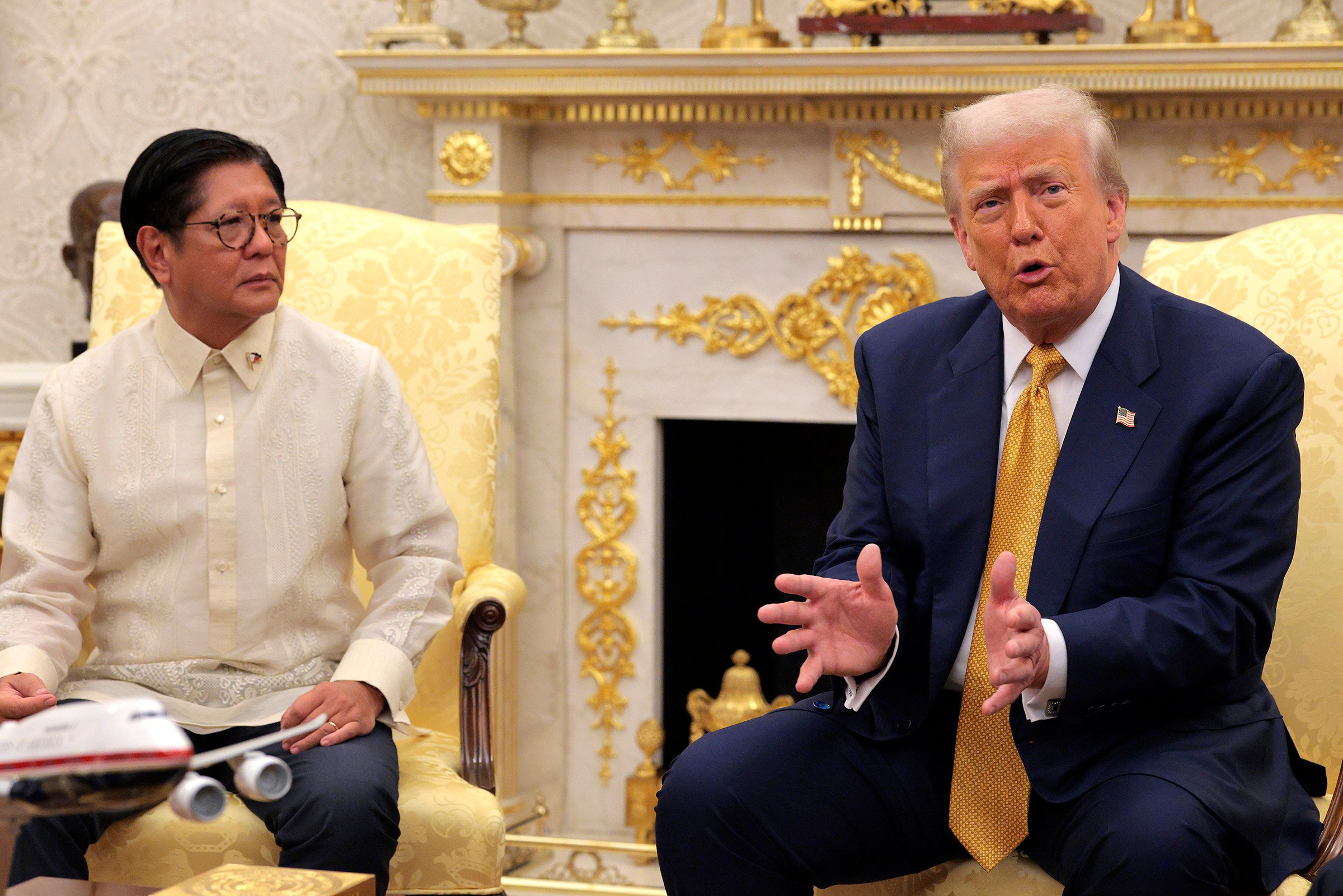 US President Donald Trump meets with Philippine President Ferdinand Marcos Jr. in the Oval Office at the White House on July 22, 2025, in Washington. Photo: TNS