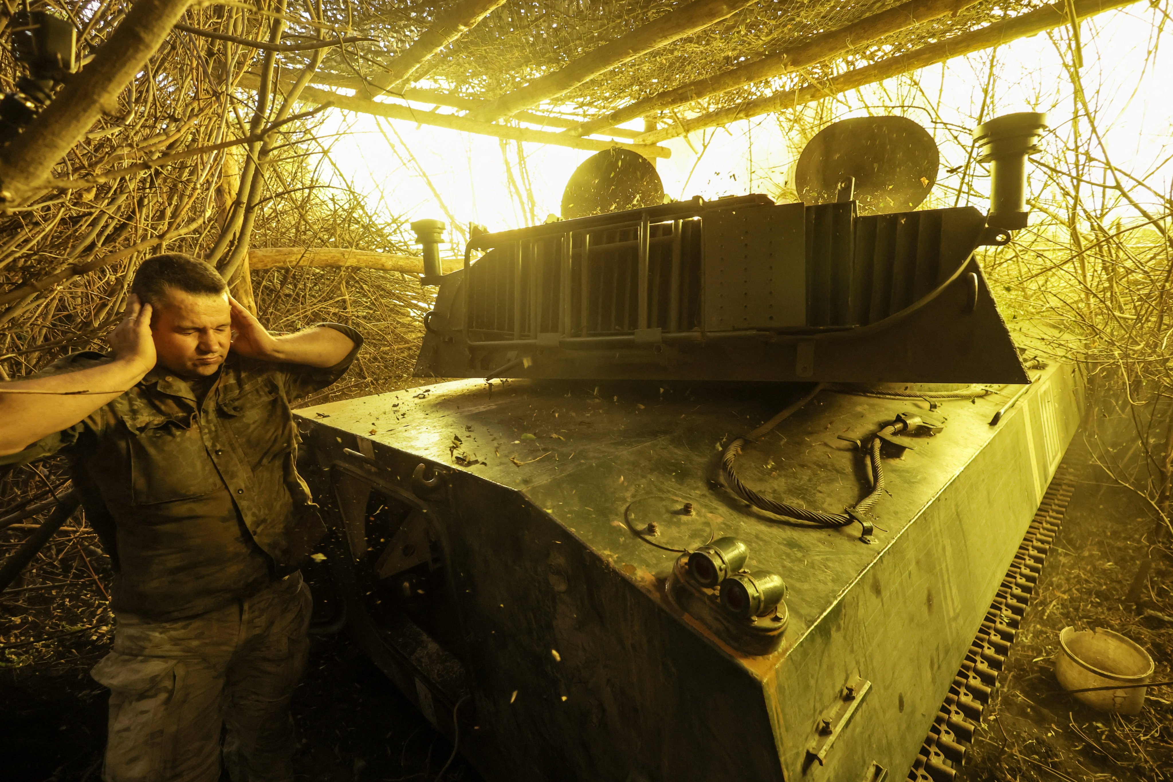 Ukrainians fire a self-propelled howitzer towards Russian troops in Donetsk region, Ukraine. Photo: 24th King Danylo Separate Mechanized Brigade of the Ukrainian Armed Forces via Reuters
