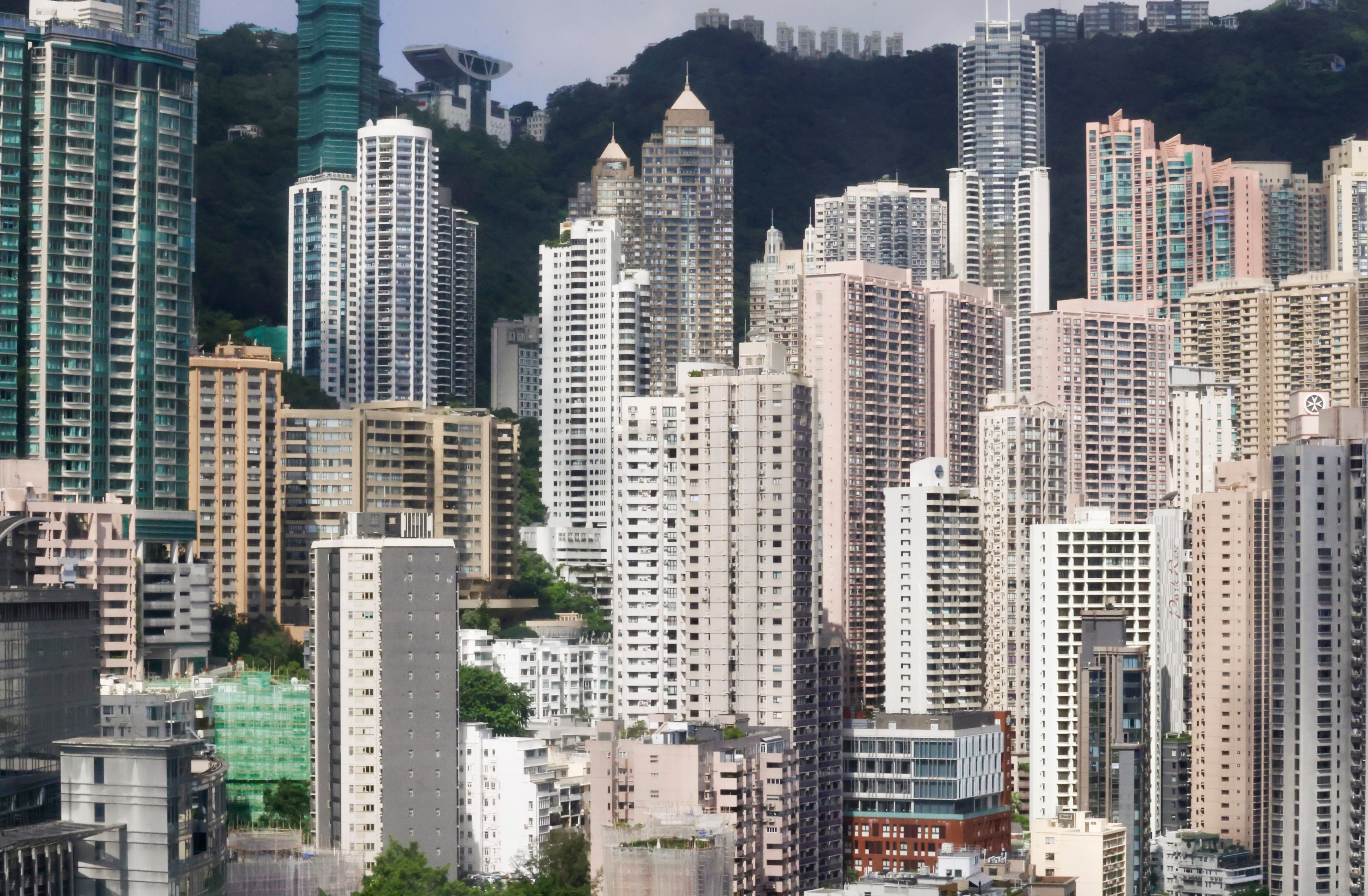 View of the Mid-Levels from Two Pacific Place in Admiralty. Photo: Jonathan Wong