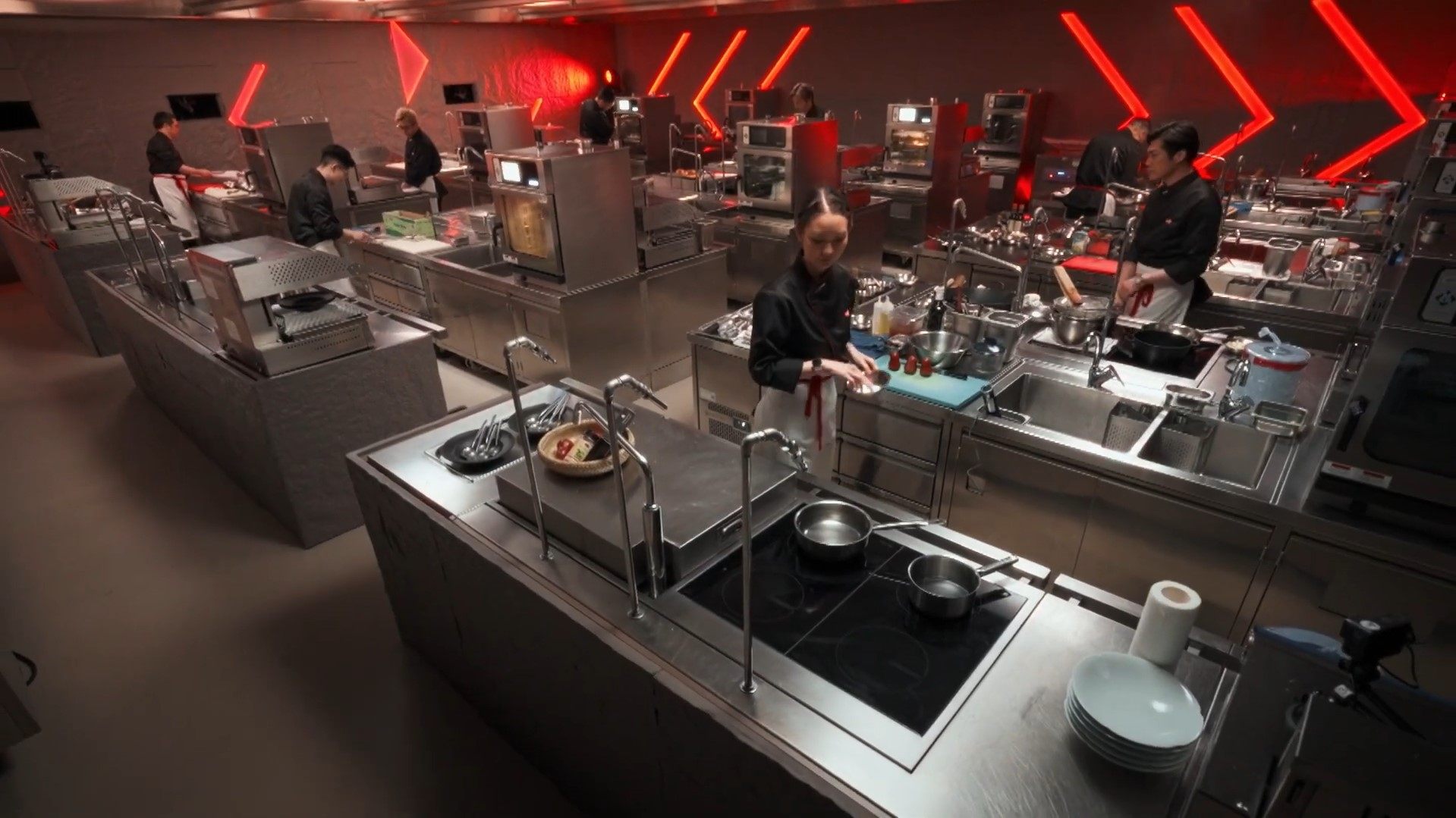 The final eight contestants were chosen from hundreds across Hong Kong, selected by a panel of judges led by Chef Ahn Sung Jae.