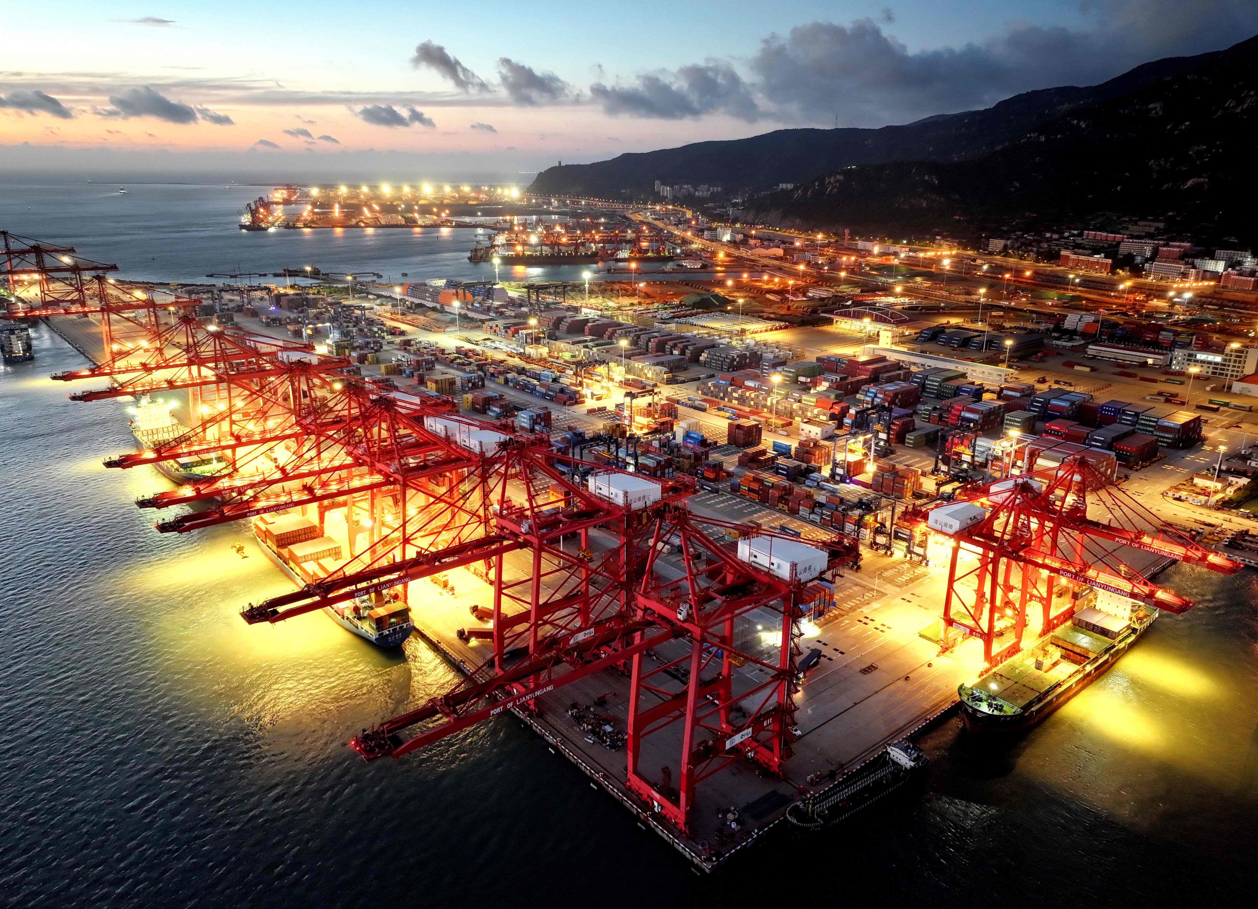 Container ships are seen at Lianyungang port, in Chinas eastern Jiangsu province, on July 24, 2025. Photo: AFP