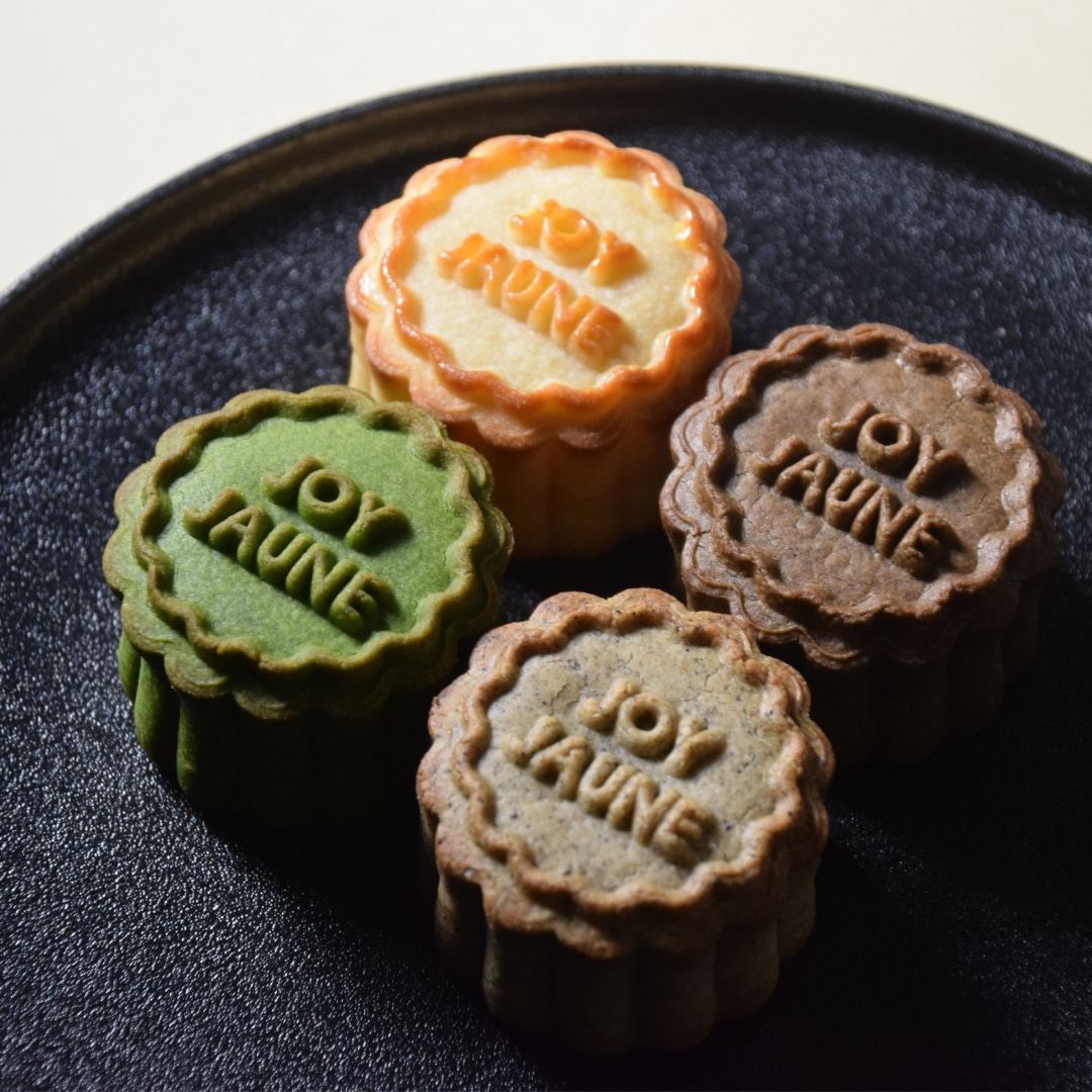 Hong Kong Style mooncakes, Classic Salted egg yolk, Uji Matcha, Uji Hojicha, Black Sesame Miso Lui Sa. Photo: Joy Jaune