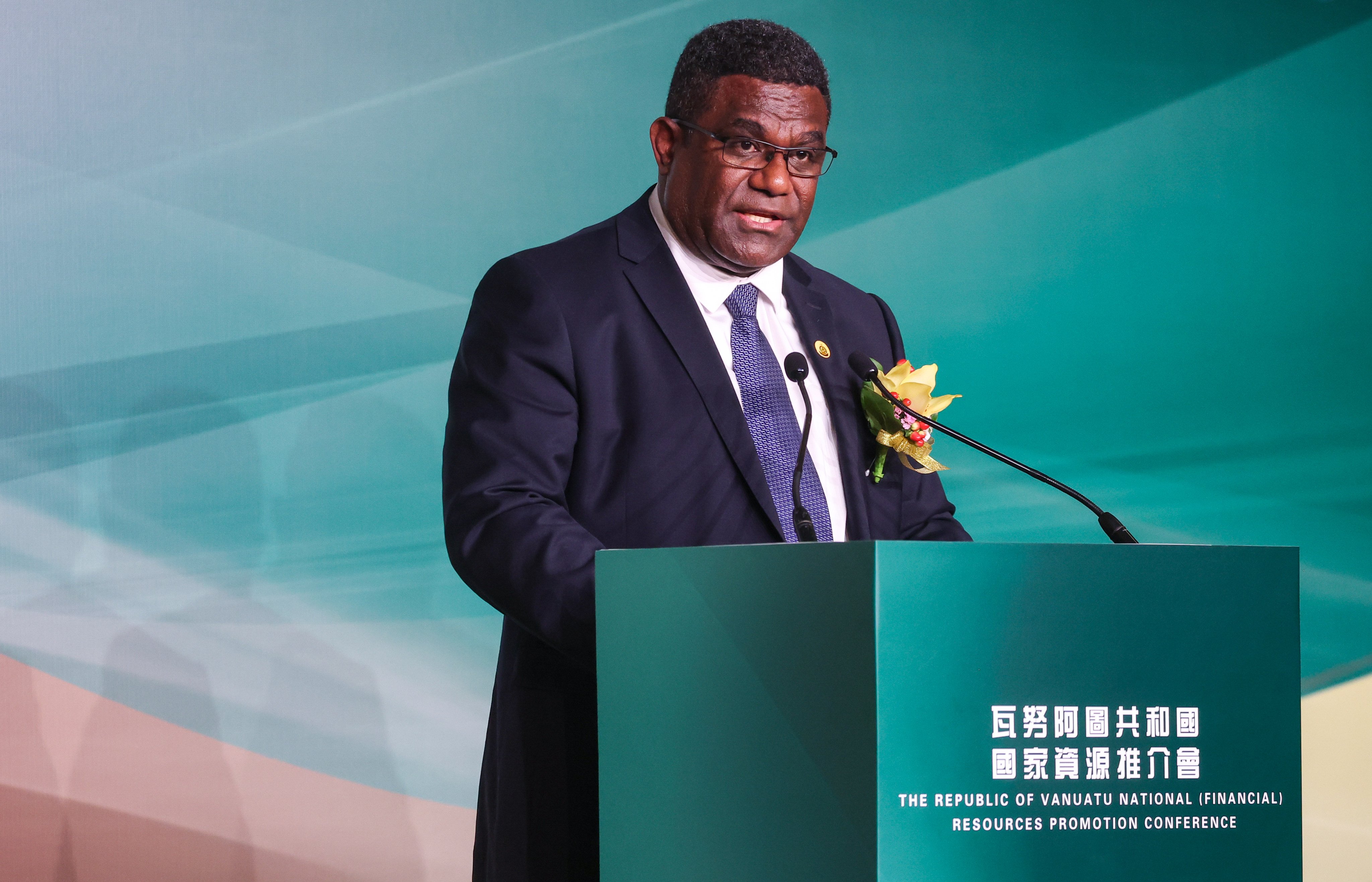 Deputy Prime Minister Johnny Koanapo Rasou says Vanuatu is ready to embrace more foreign investors. Photo: Edmond So