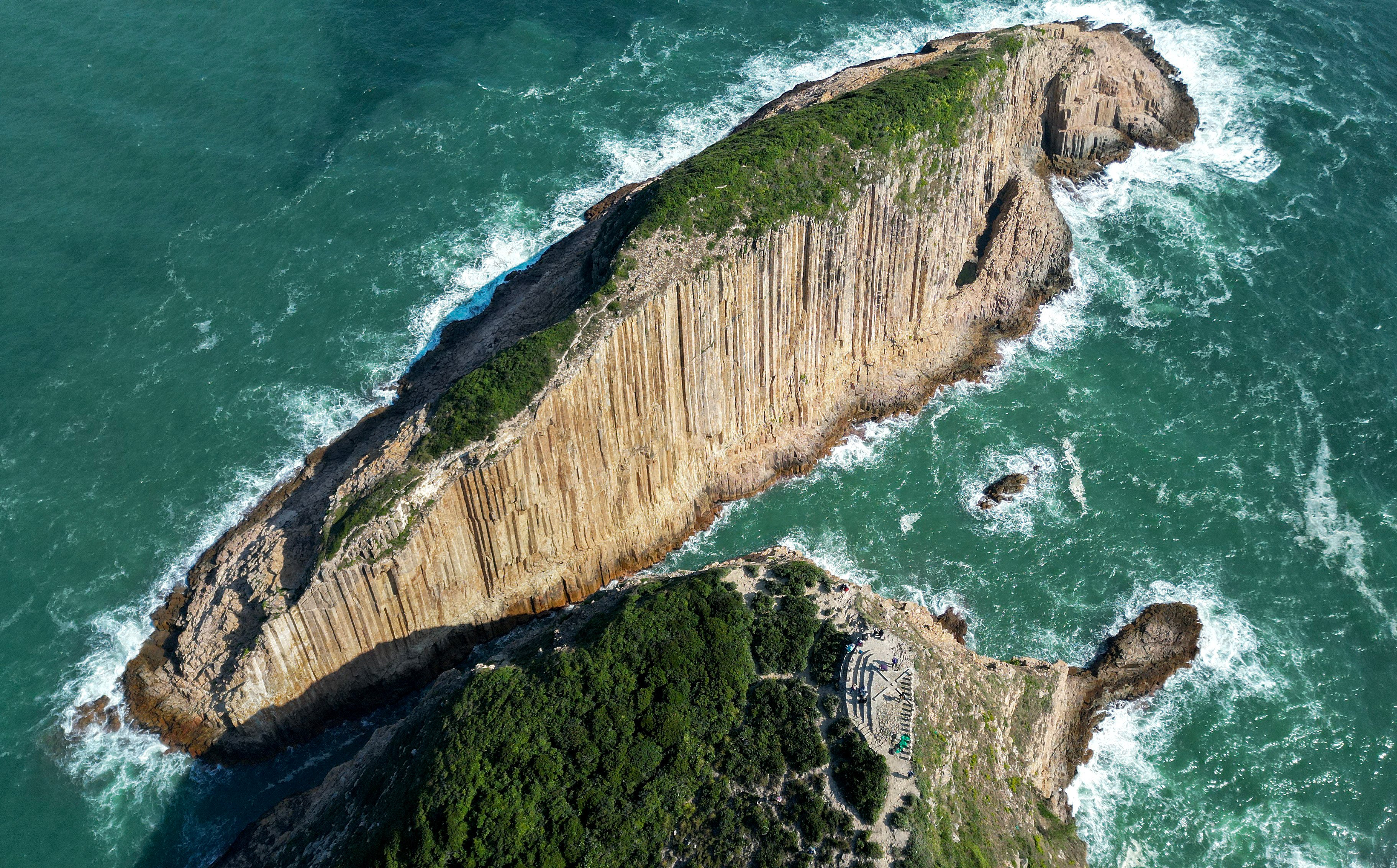 Police have searched for the missing kayaker in Po Pin Chau, Jin Island, Bluff Island, Kau Sai Chau, and Tai Long Wan. Photo: Sam Tsang