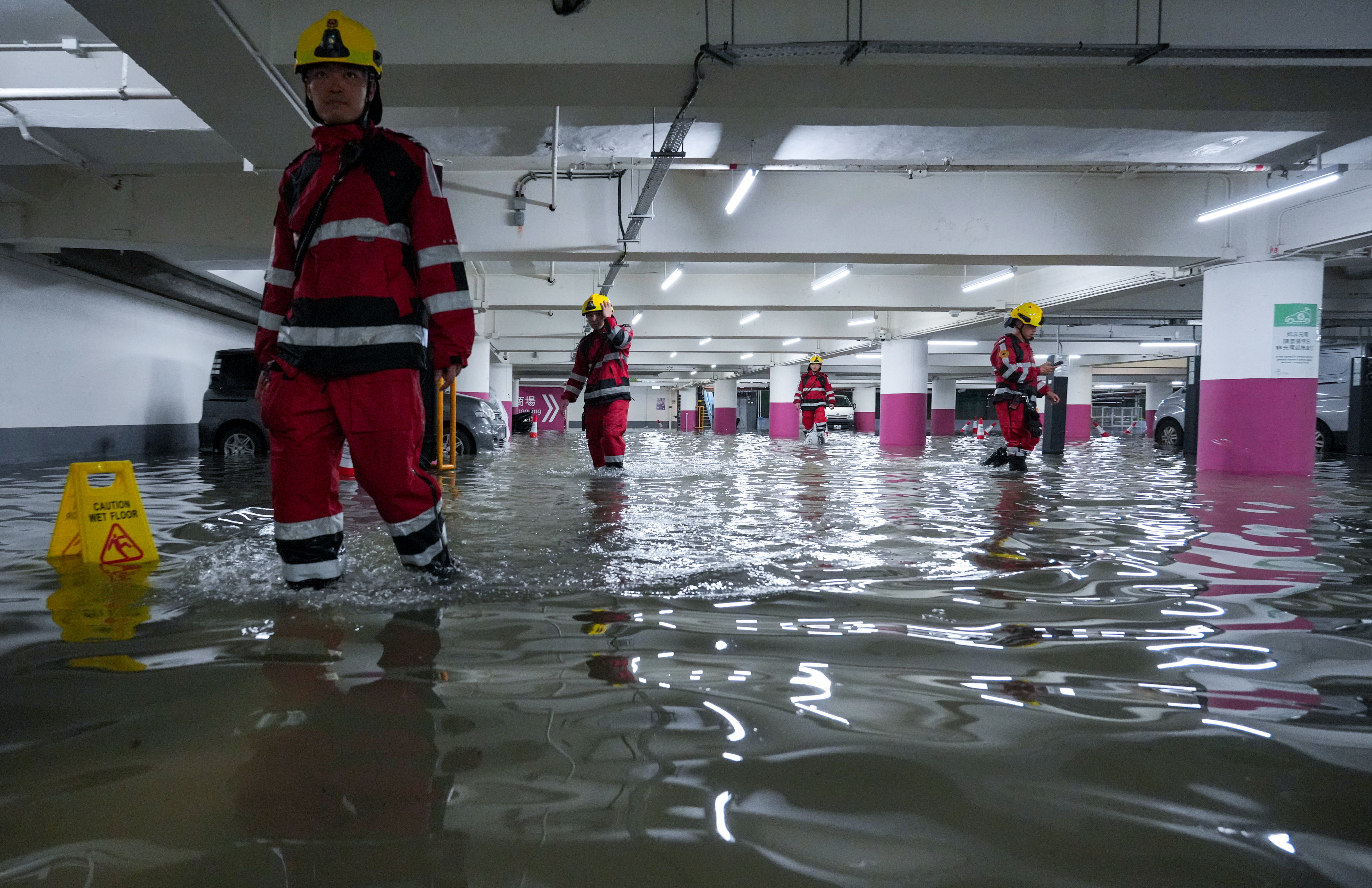 An underground parking space in Chai Wan has been flooded with water. Photo: May Tse