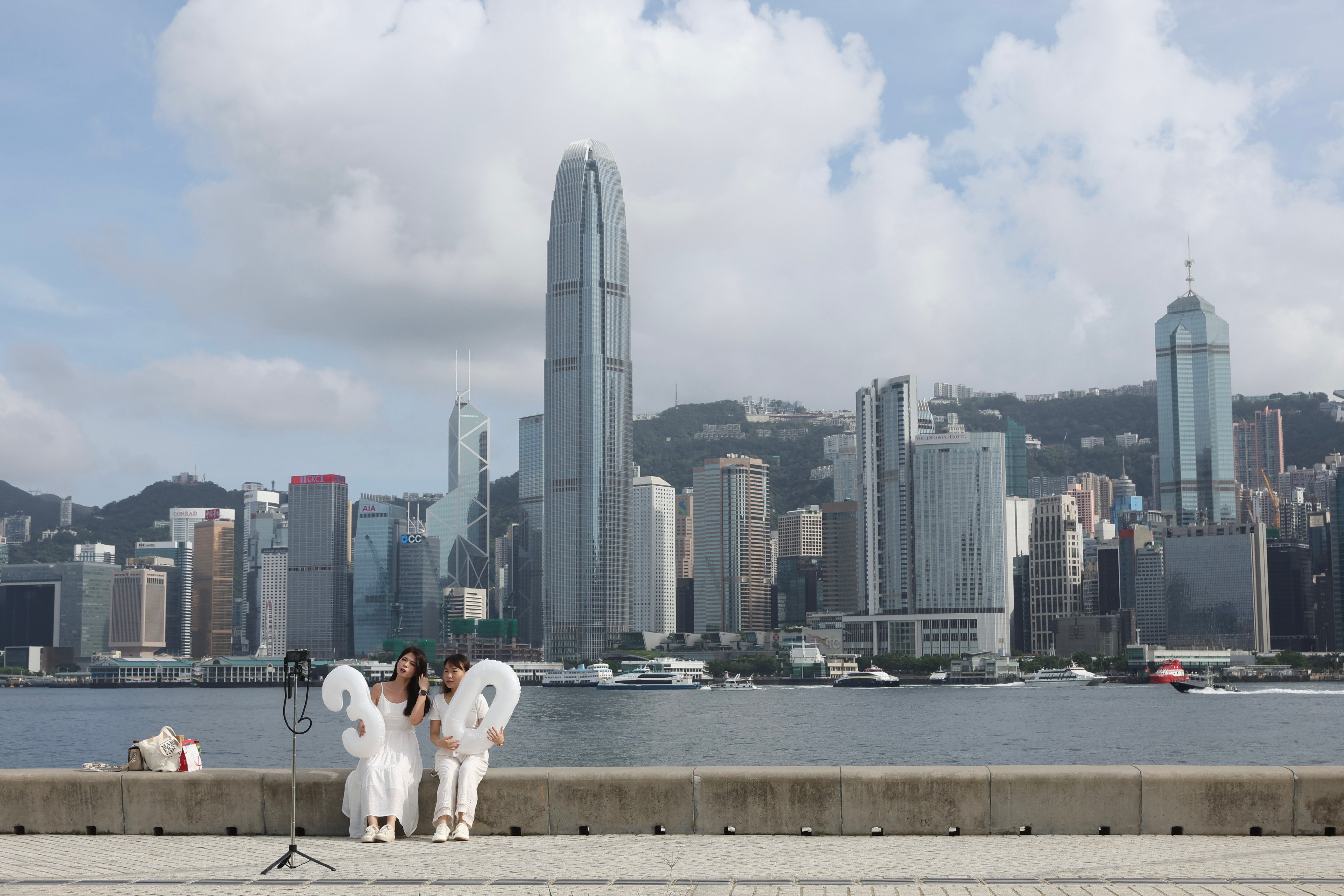 People take a selfie in Kowloon. Photo: Edmond So