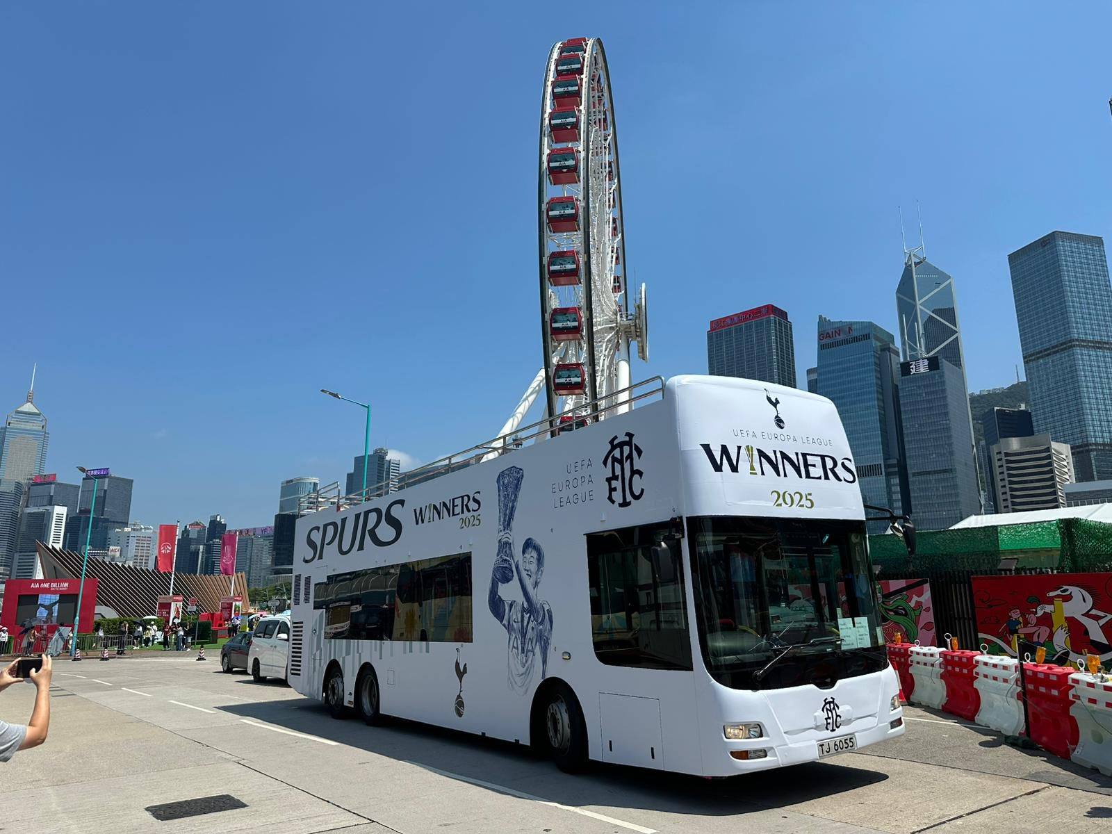 Some lucky Tottenham fans will arrive at Kai Tak Stadium in an open-top bus. Photo: Handout
