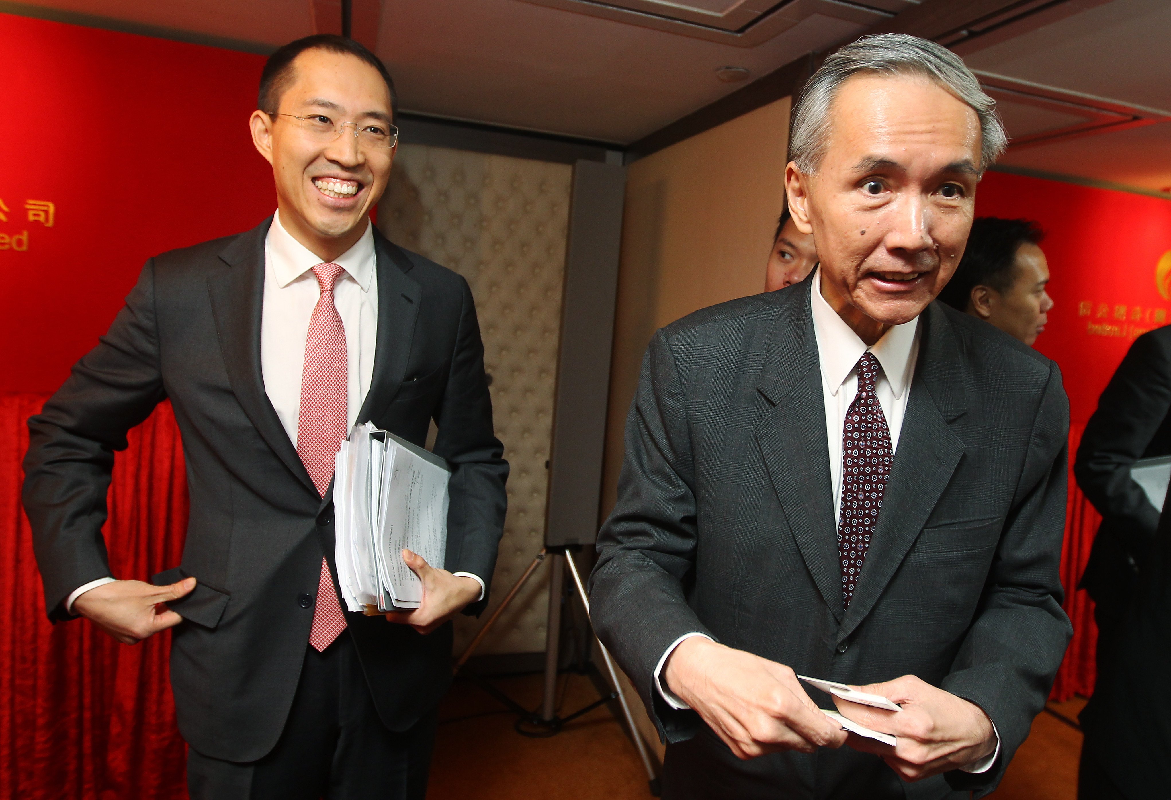 Daryl Ng (Left) will take over as chairman of Sino Land from his father Robert Ng Chee Siong  (right). Photo: SCMP