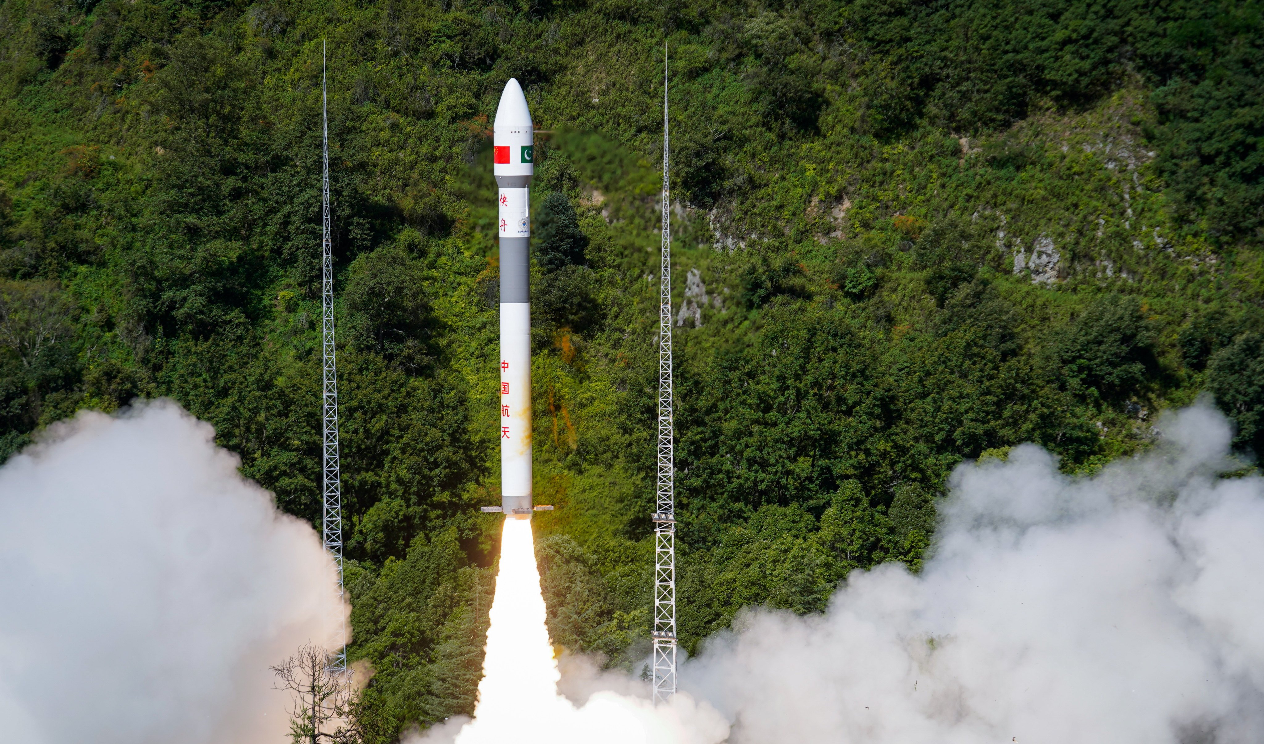 A rocket carrying the Pakistan Remote-Sensing Satellite blasts off from the Xichang Satellite Launch Centre in southwest China’s Sichuan Province on July 31. Photo: Xinhua