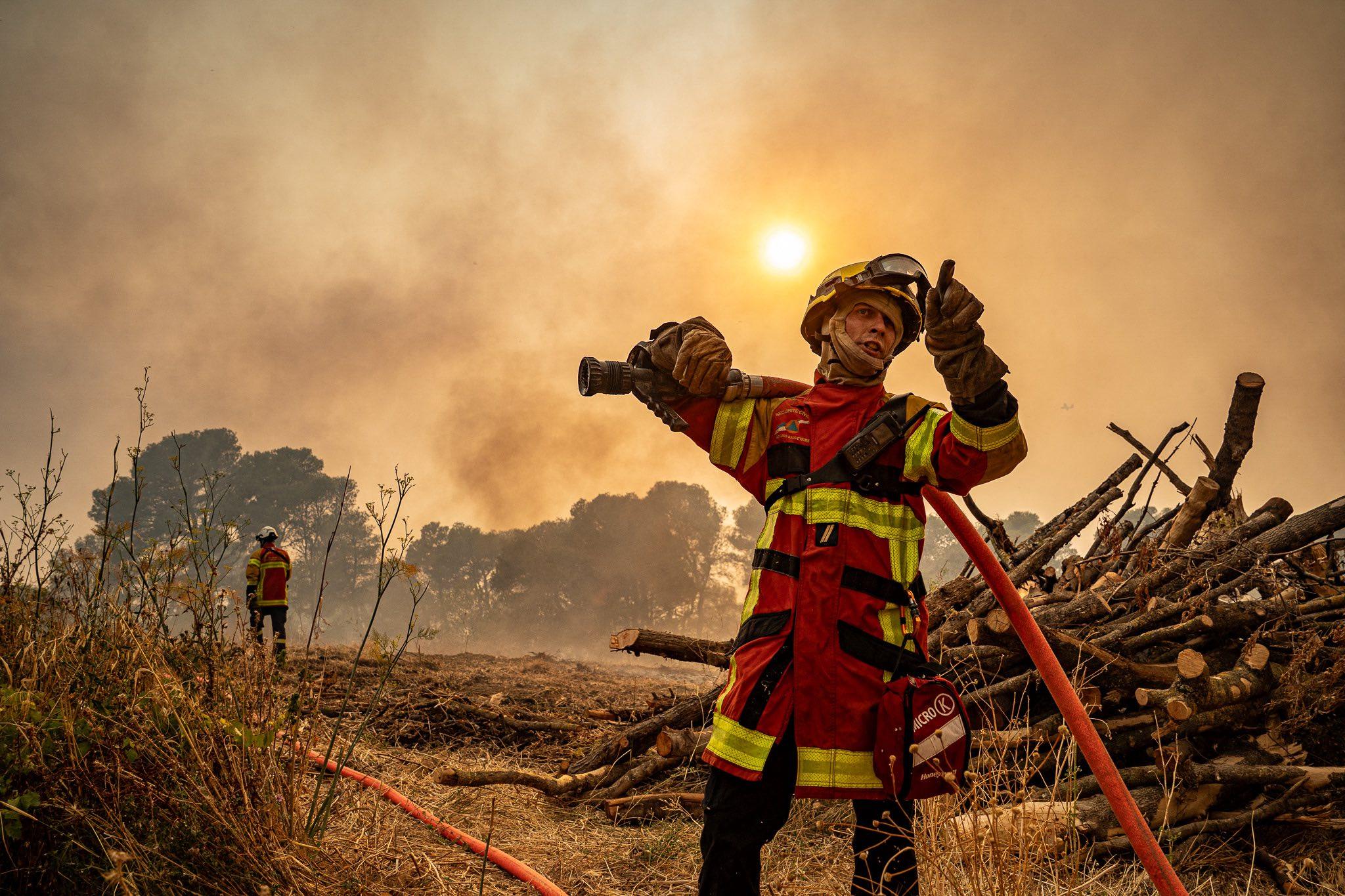 Wildfires are increasingly common in many countries, and  pose many dangers to life and health. Photo: AFP