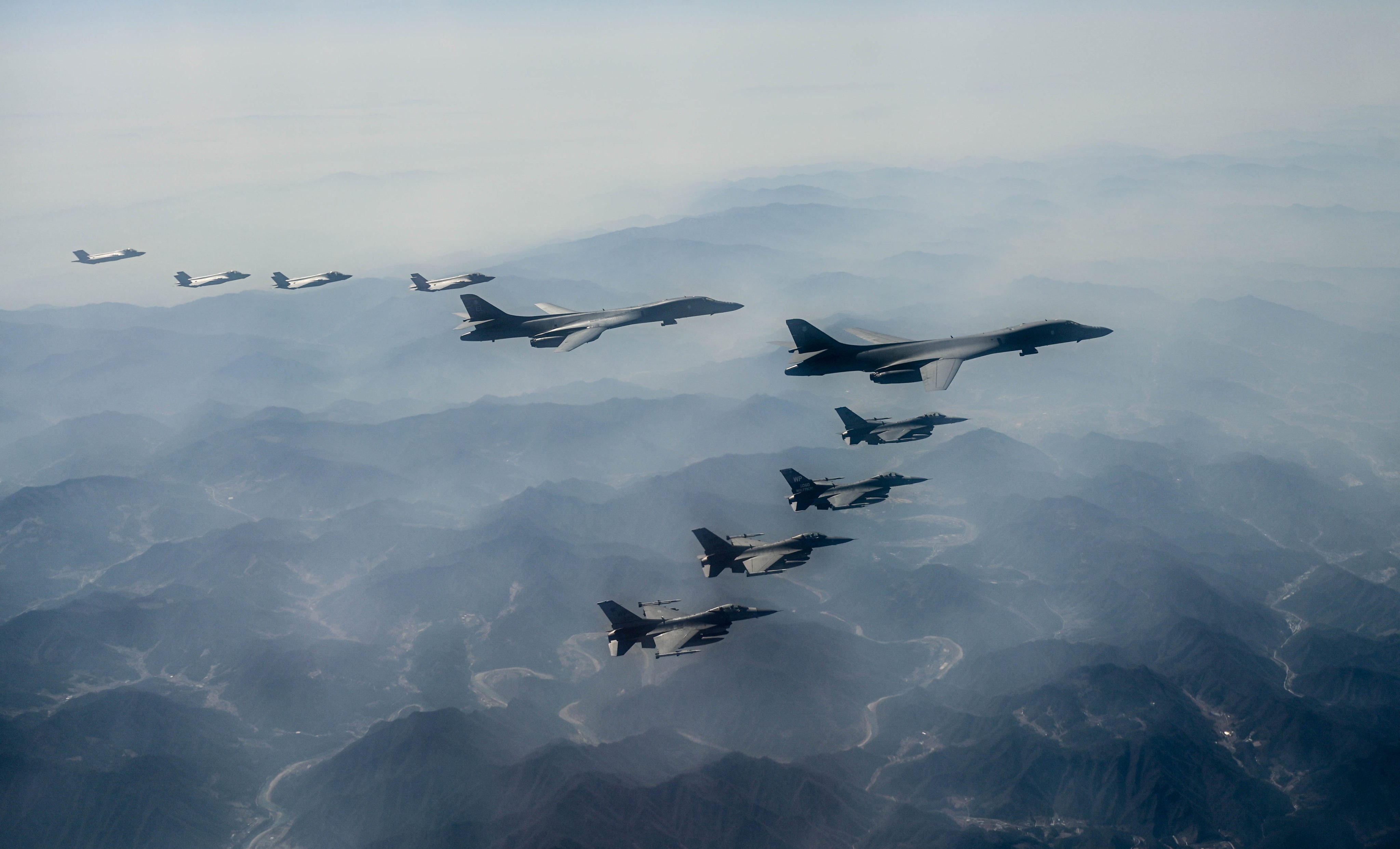 South Korean and US warplanes conduct a combined aerial exercise in 2023. The US is pushing South Korea to increase defence spending and burden-sharing. Photo: US Air Force