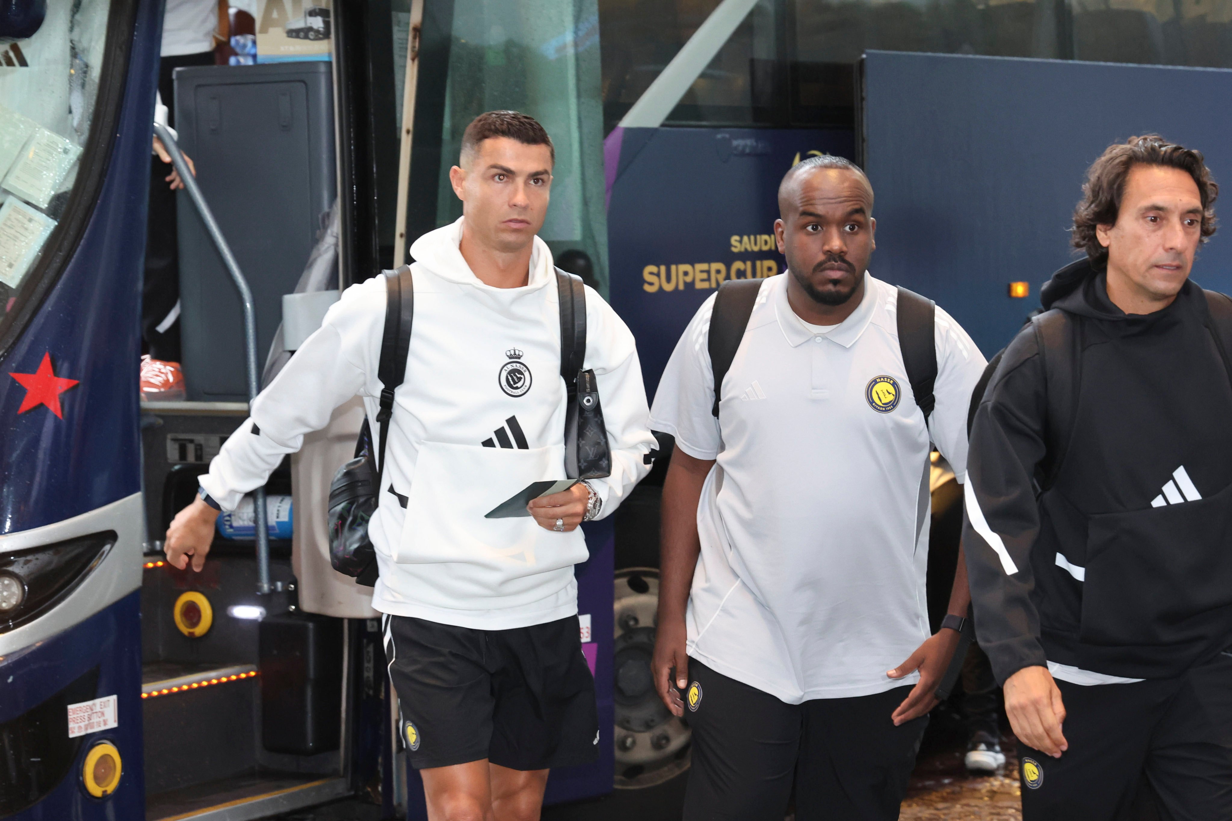 Cristiano Ronaldo (left) arrives at the Regent Hong Kong hotel on Thursday. Photo: Dickson Lee