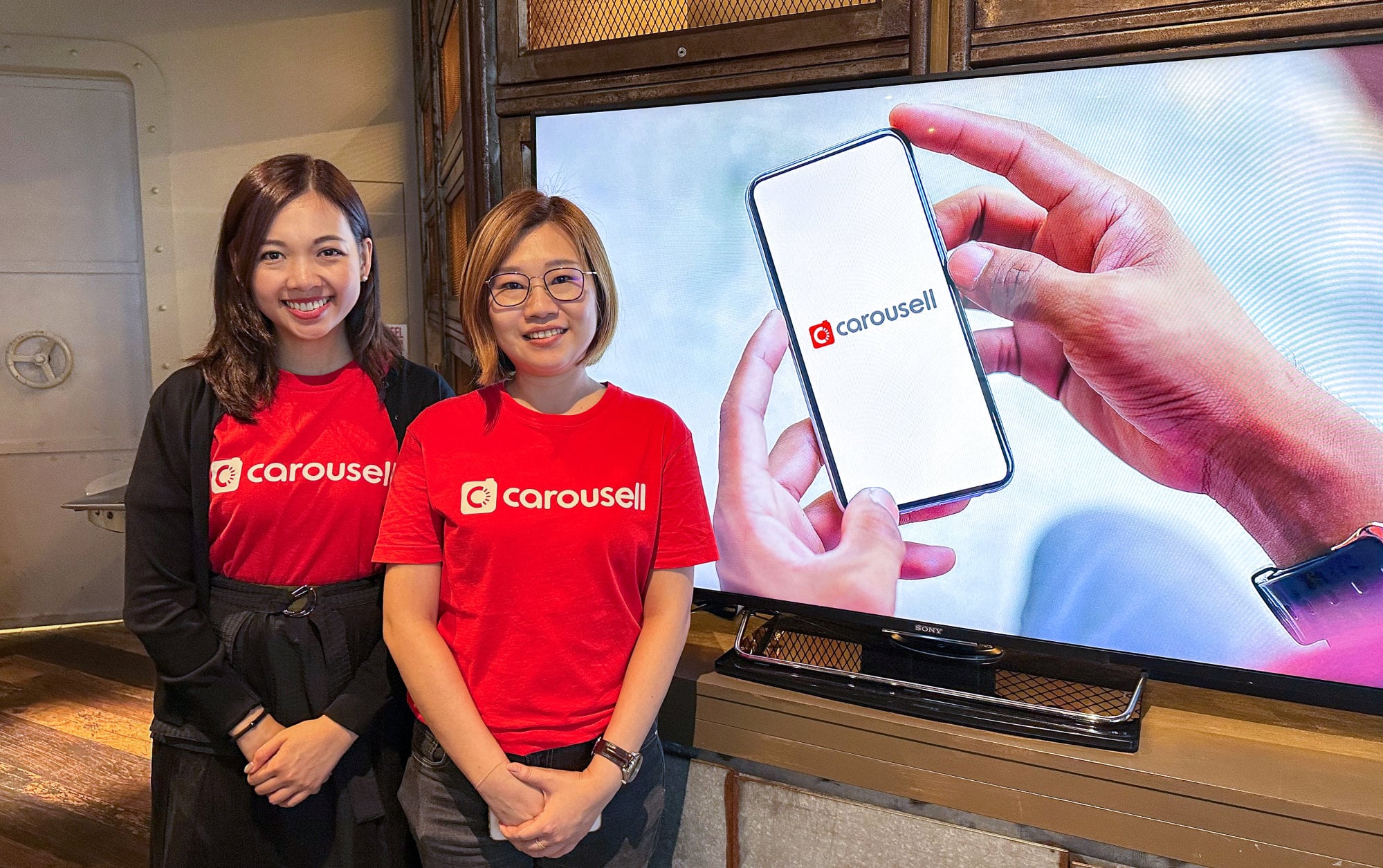 Carousell’s head of sales Angel Koh (left) and senior business manager Randy Kuo (right). The firm says it has rolled out measures to protect users. Photo: Oscar Liu