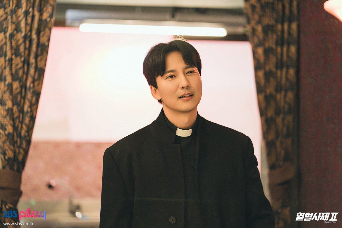 Kim Nam-gil in a still from The Fiery Priest