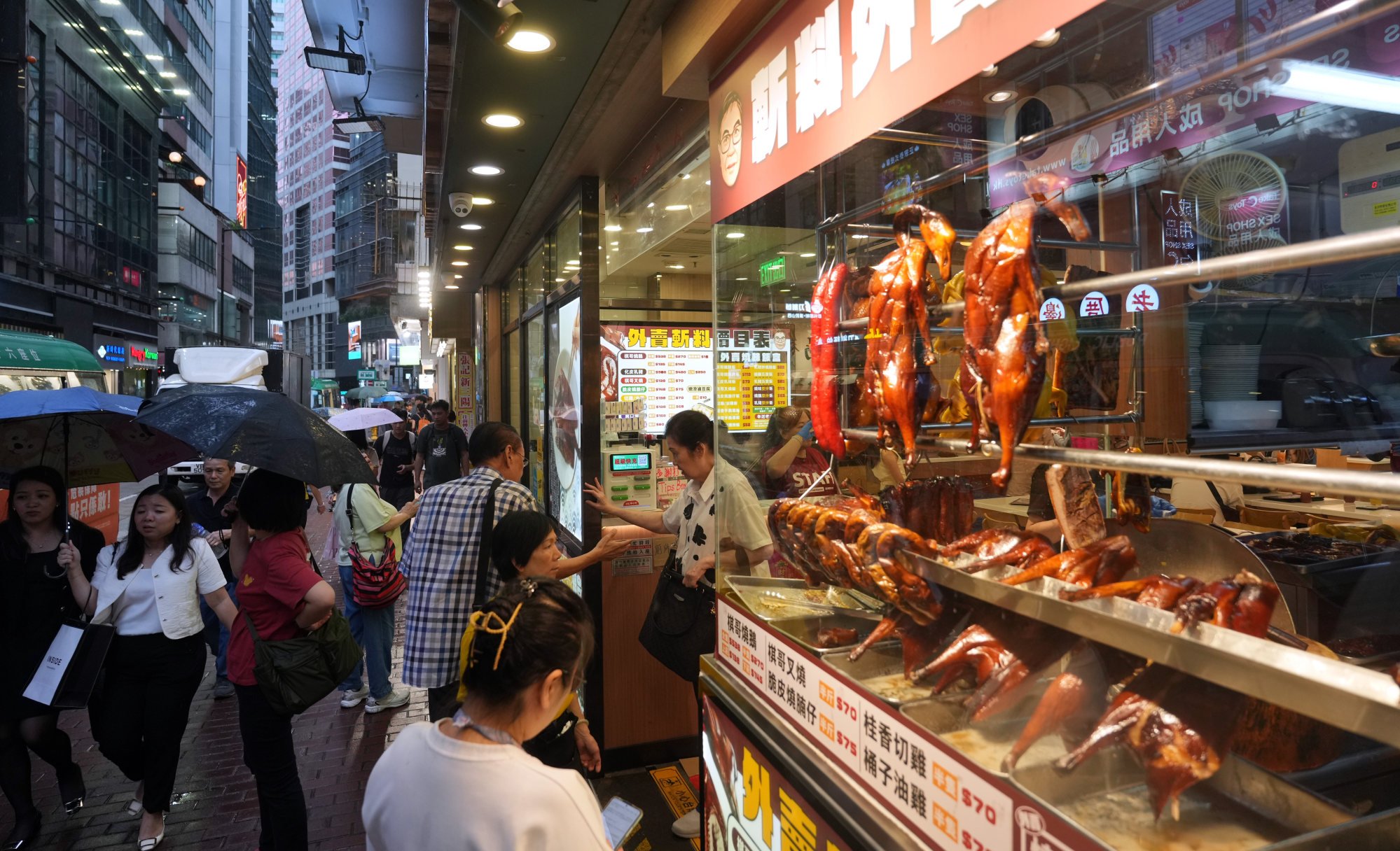 Restaurants in Causeway Bay are hopeful they will attract spectators after the game. Photo: Sam Tsang