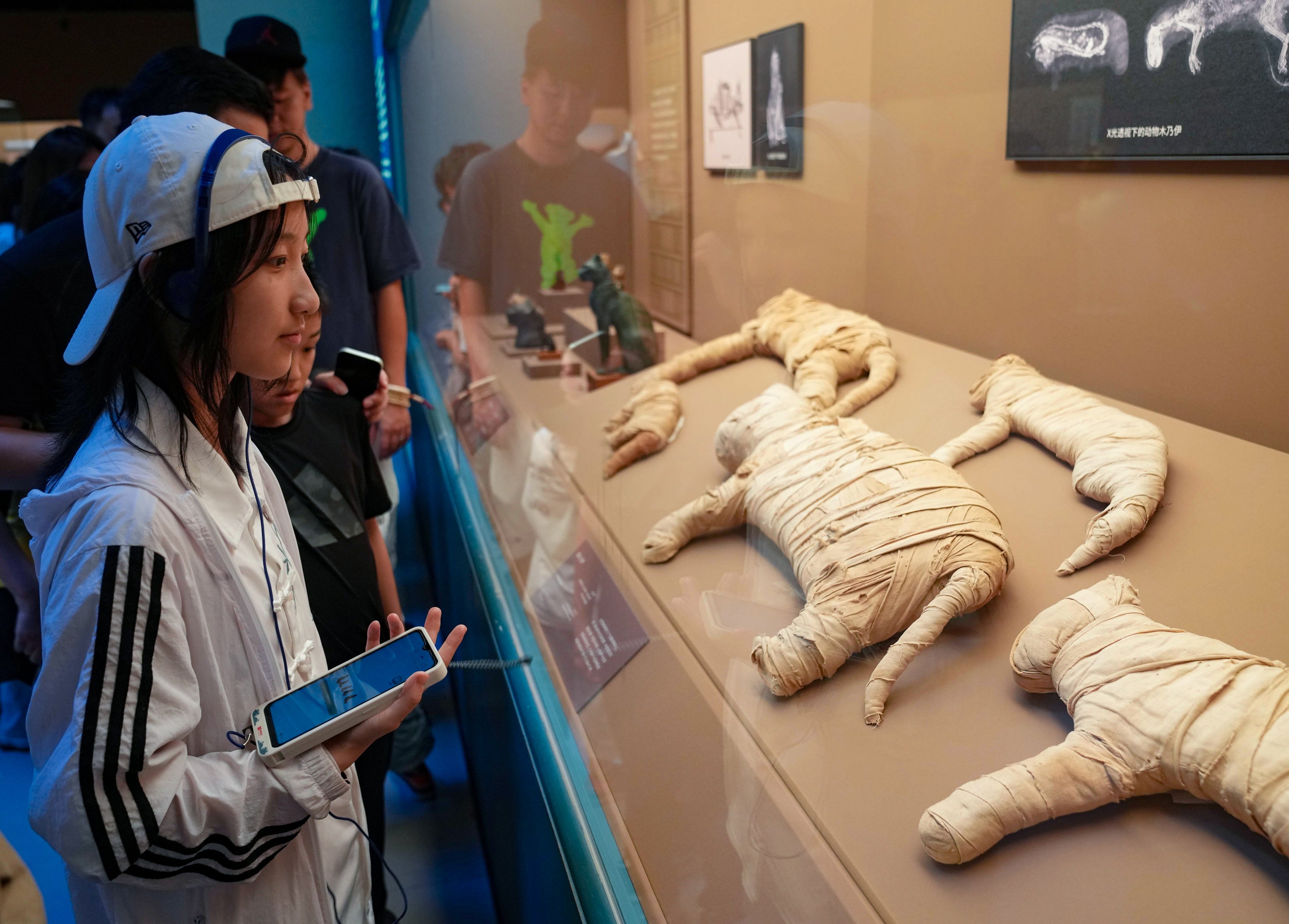 The Shanghai Museum has had a hit with the blockbuster exhibition “On Top of the Pyramid: The Civilization of Ancient Egypt”. Photo: Xinhua