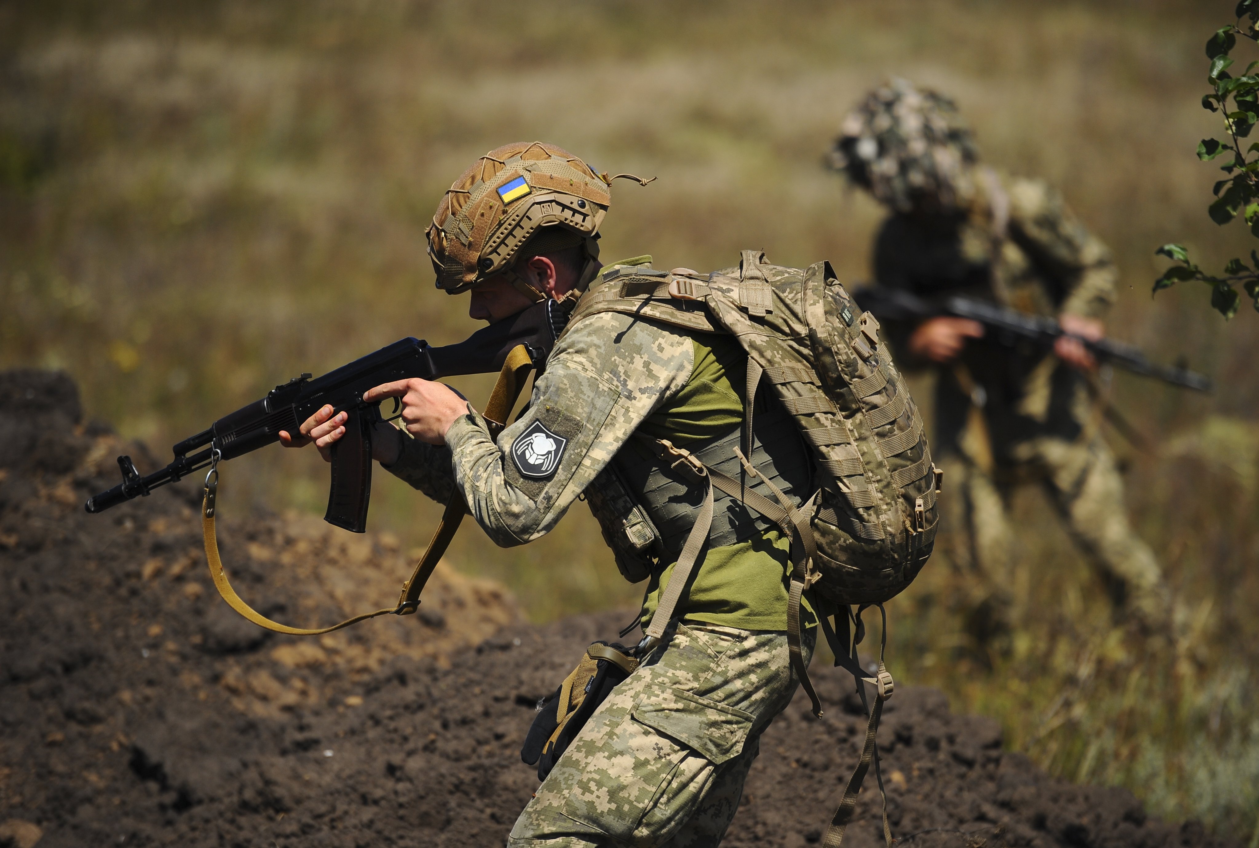 Ukrainian servicemen take part in a training session in the Kharkiv region on August 19. Photo: EPA/press service of the 127th Separate Brigade
