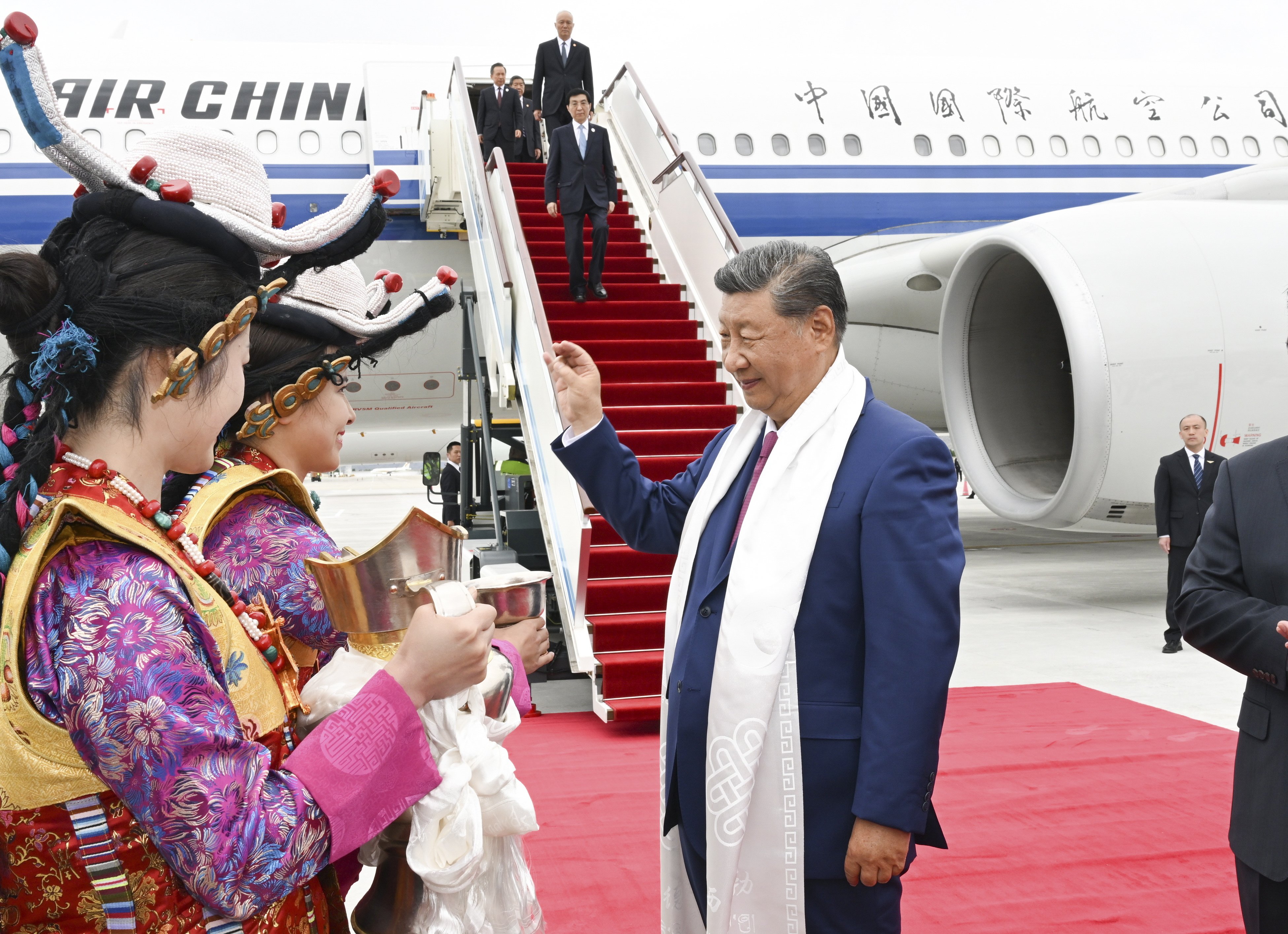 President Xi Jinping is greeted on his arrival in Lhasa, in southwest China’s Tibet Autonomous Region, on August 20. Photo: EPA