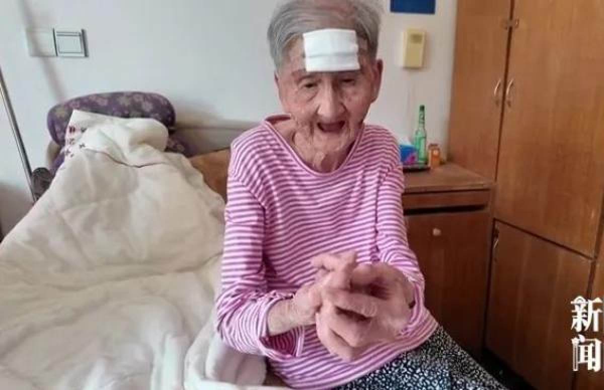 Thanks to the prompt action of medical staff, Gu is now recovering. Photo: Handout