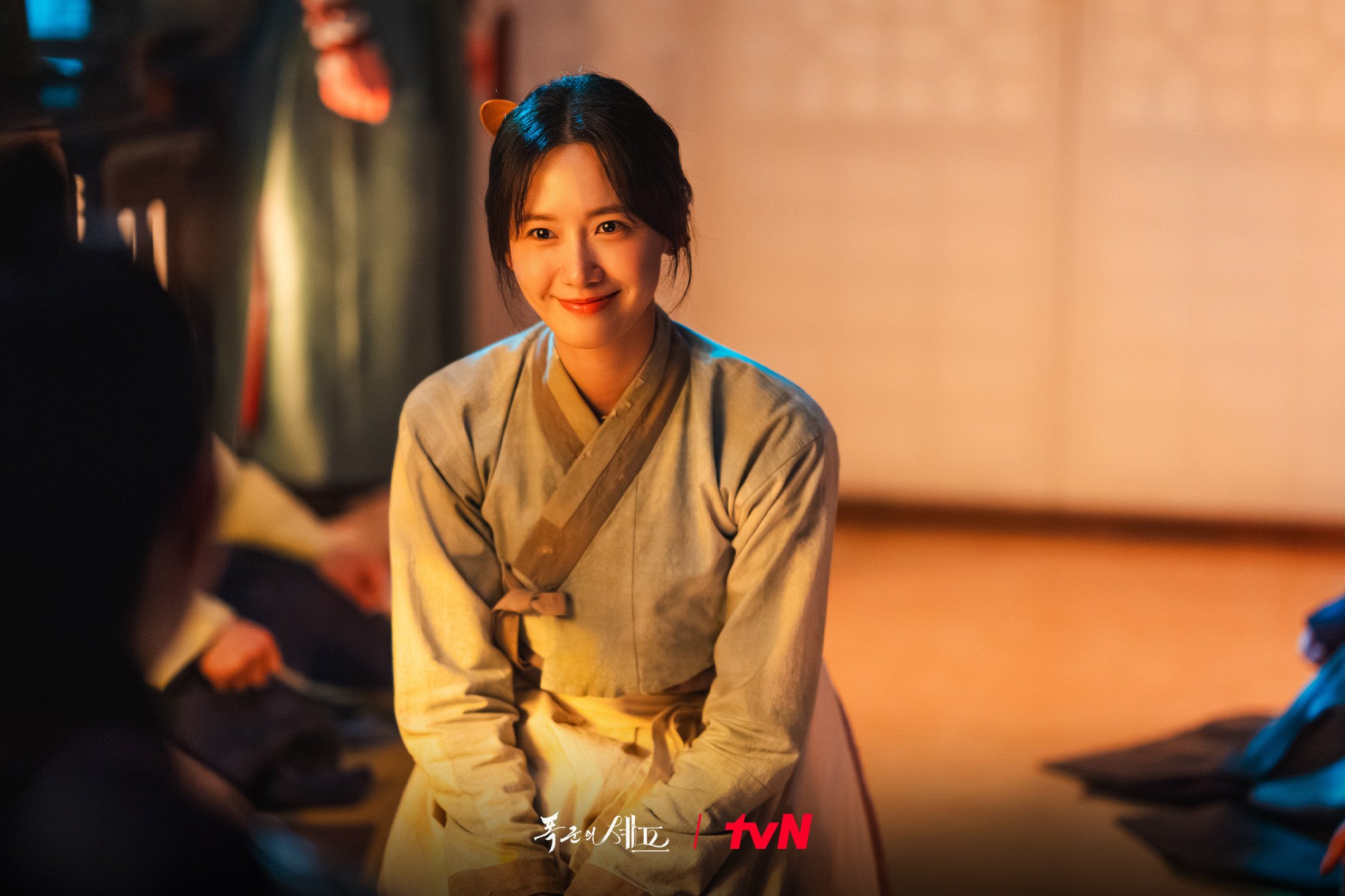 Im Yoon-ah from Girls’ Generation plays talented chef Yeon Ji-young in a still from Bon Appétit, Your Majesty, a new Korean drama on Netflix.