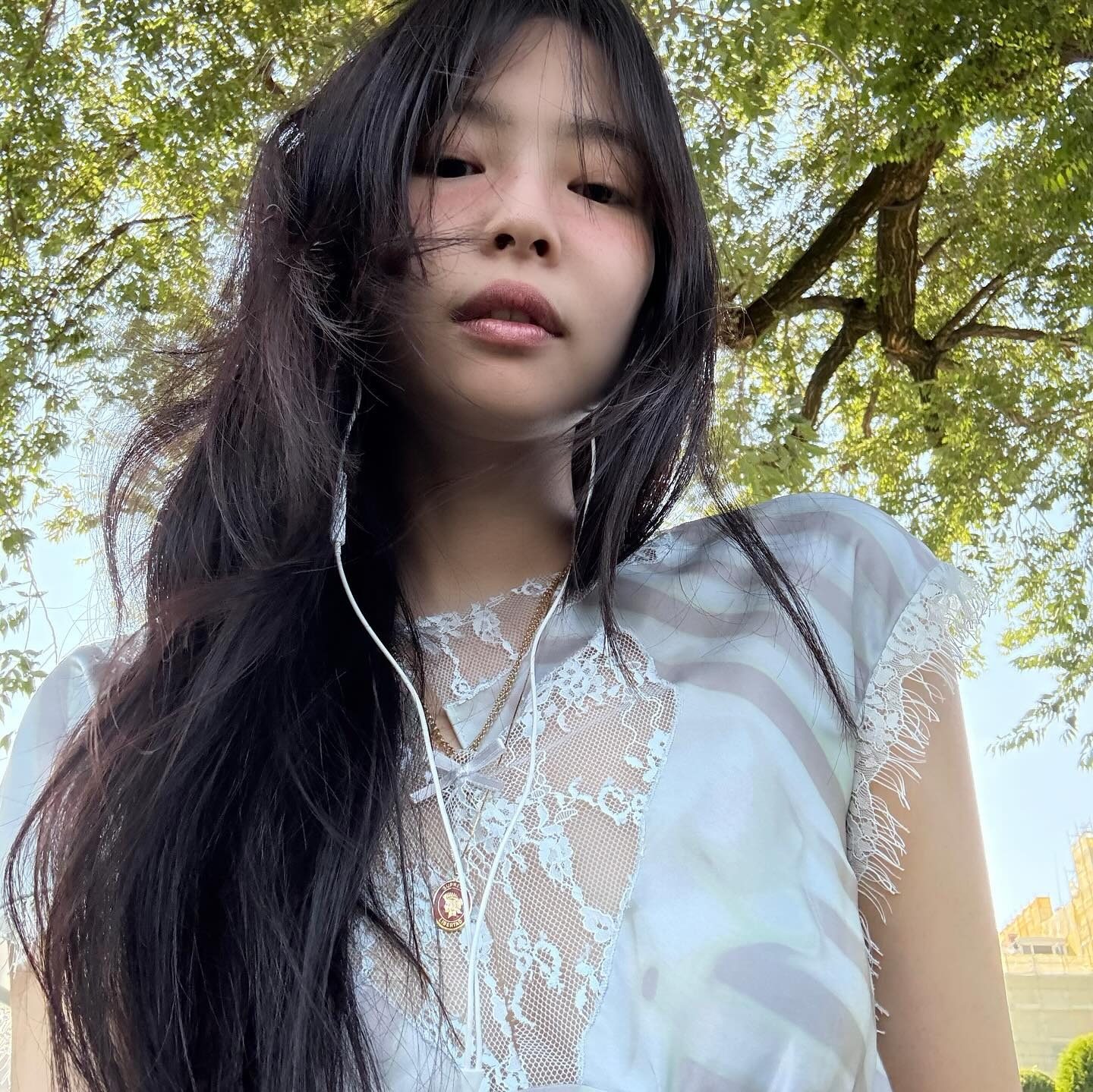 Blackpink’s Jennie drew attention when she posted a photo of herself wearing wired earphones on social media last week. Photo: @jennierubyjane/ Instagram
